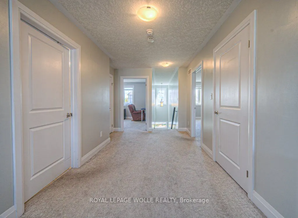 286 Tall Grass Crescent, #15