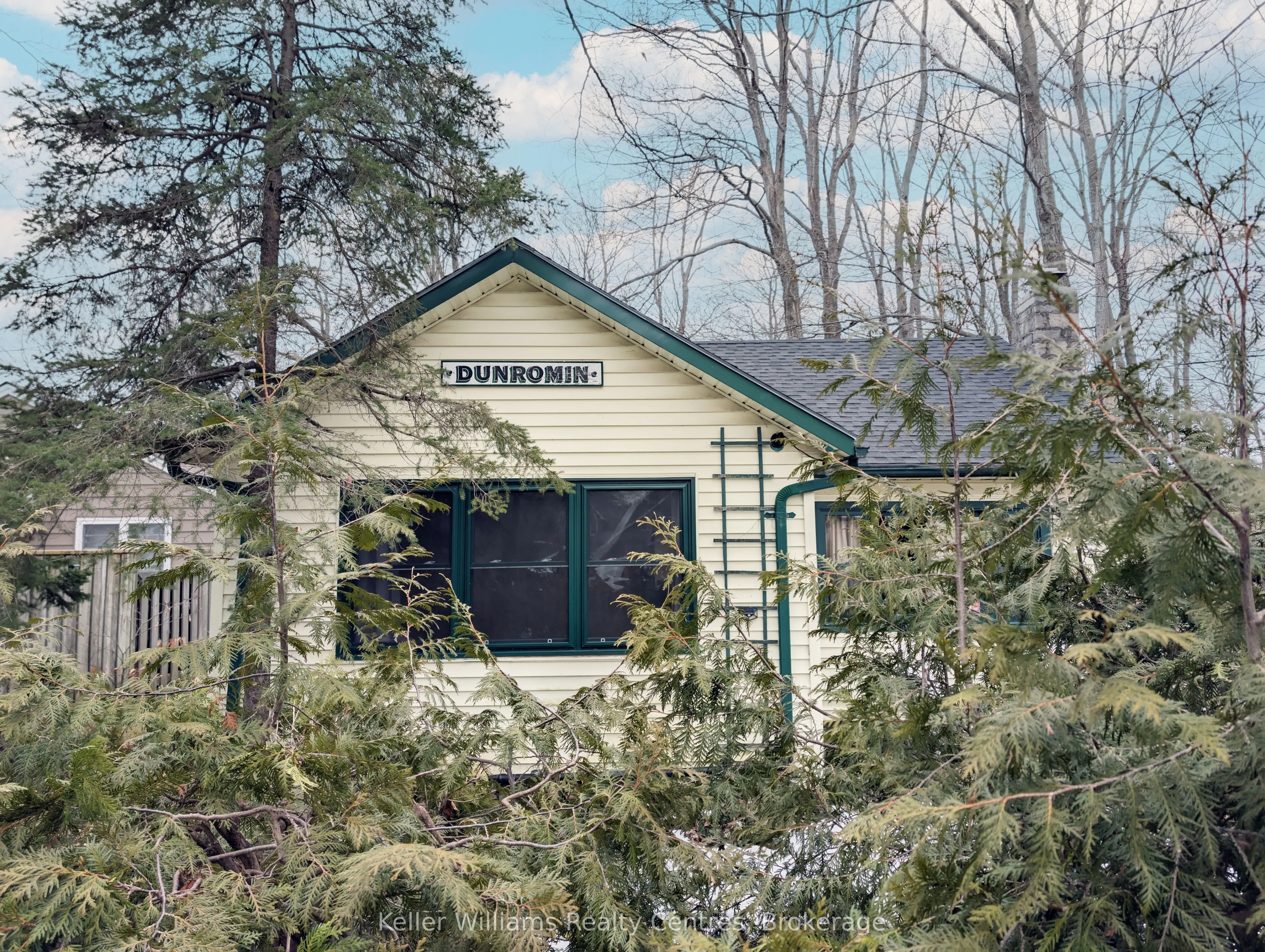 425 HURON Road