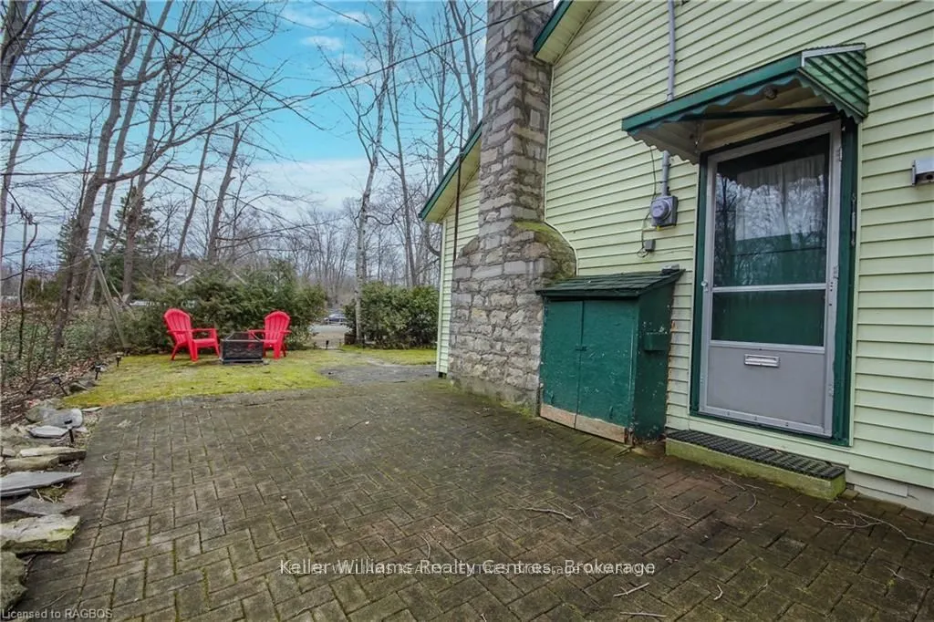 425 HURON Road