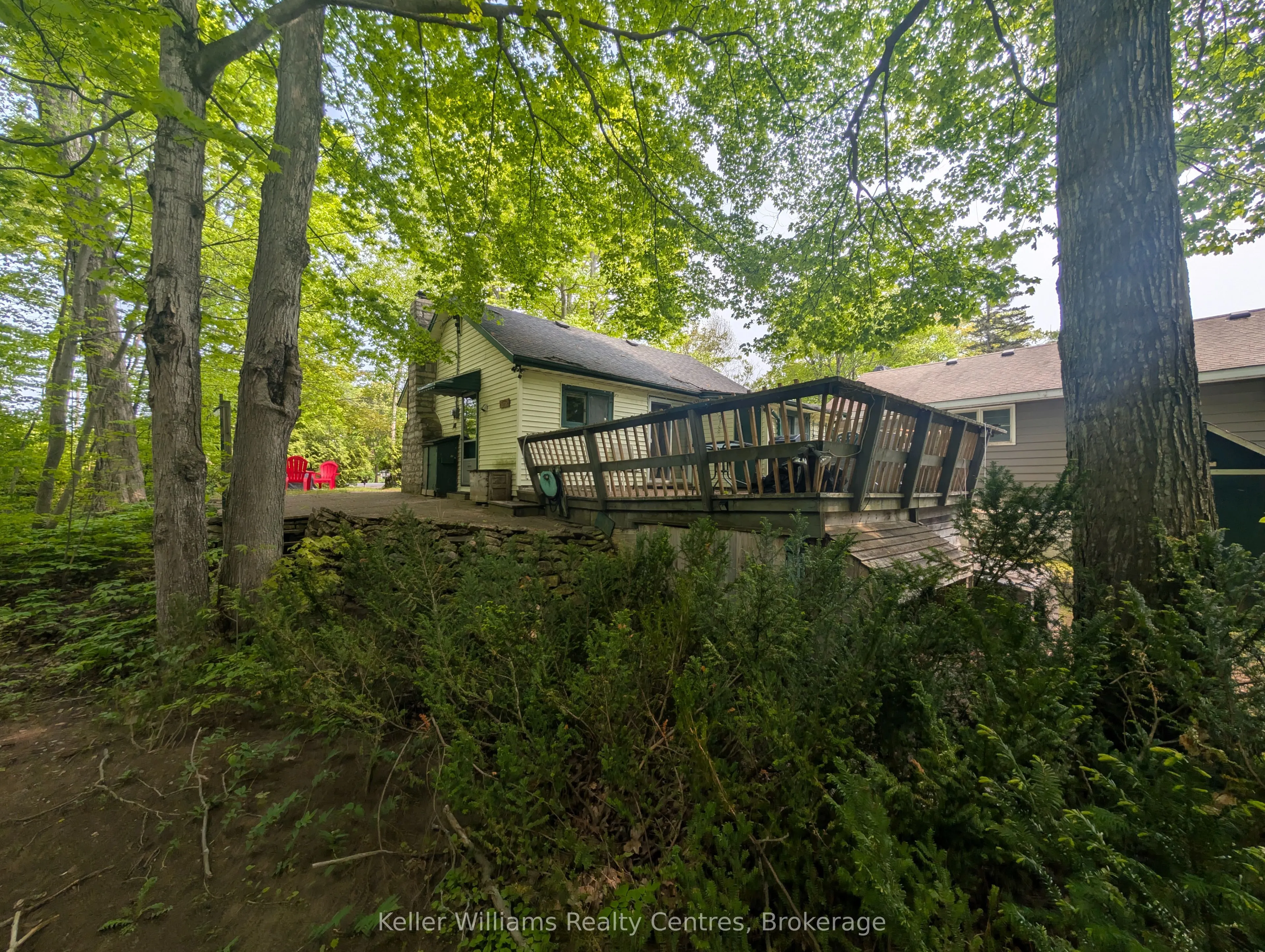 425 HURON Road