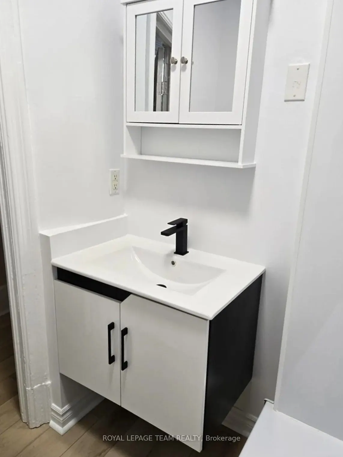 158 St Andrew Street, #1