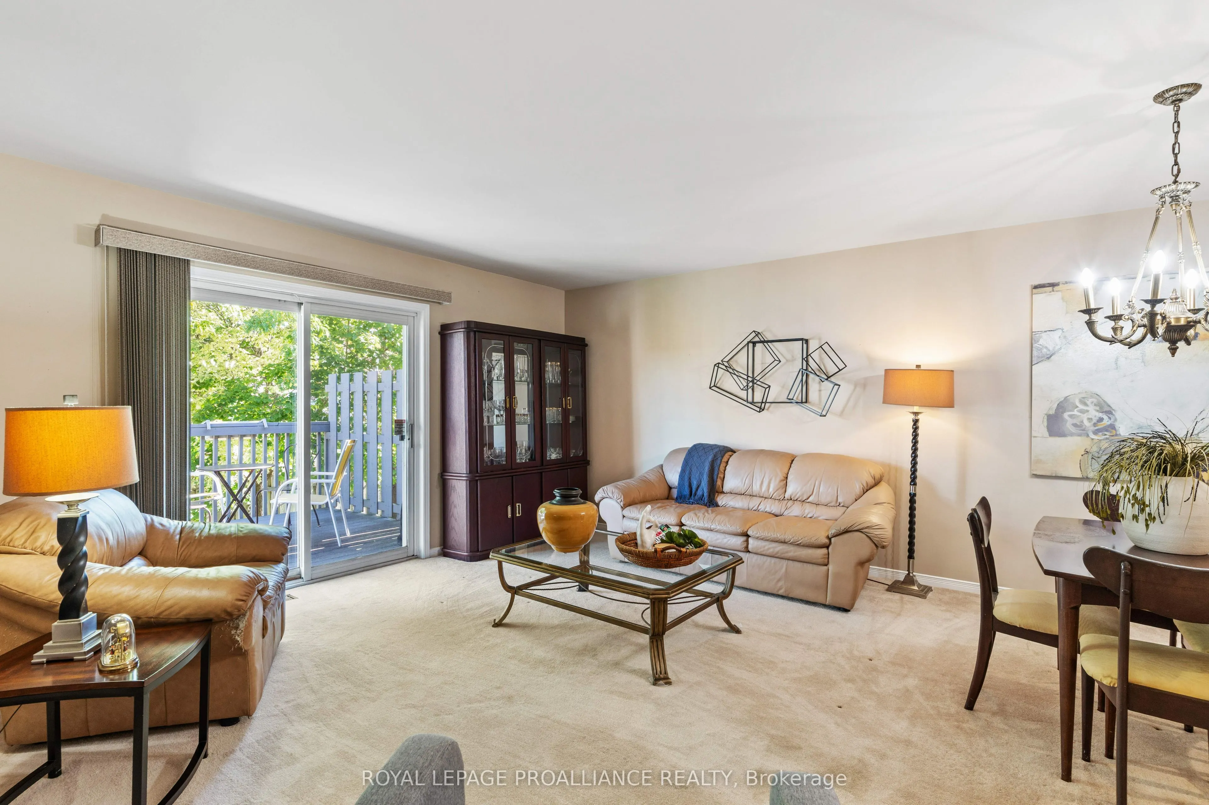 31 Wimot Young Place