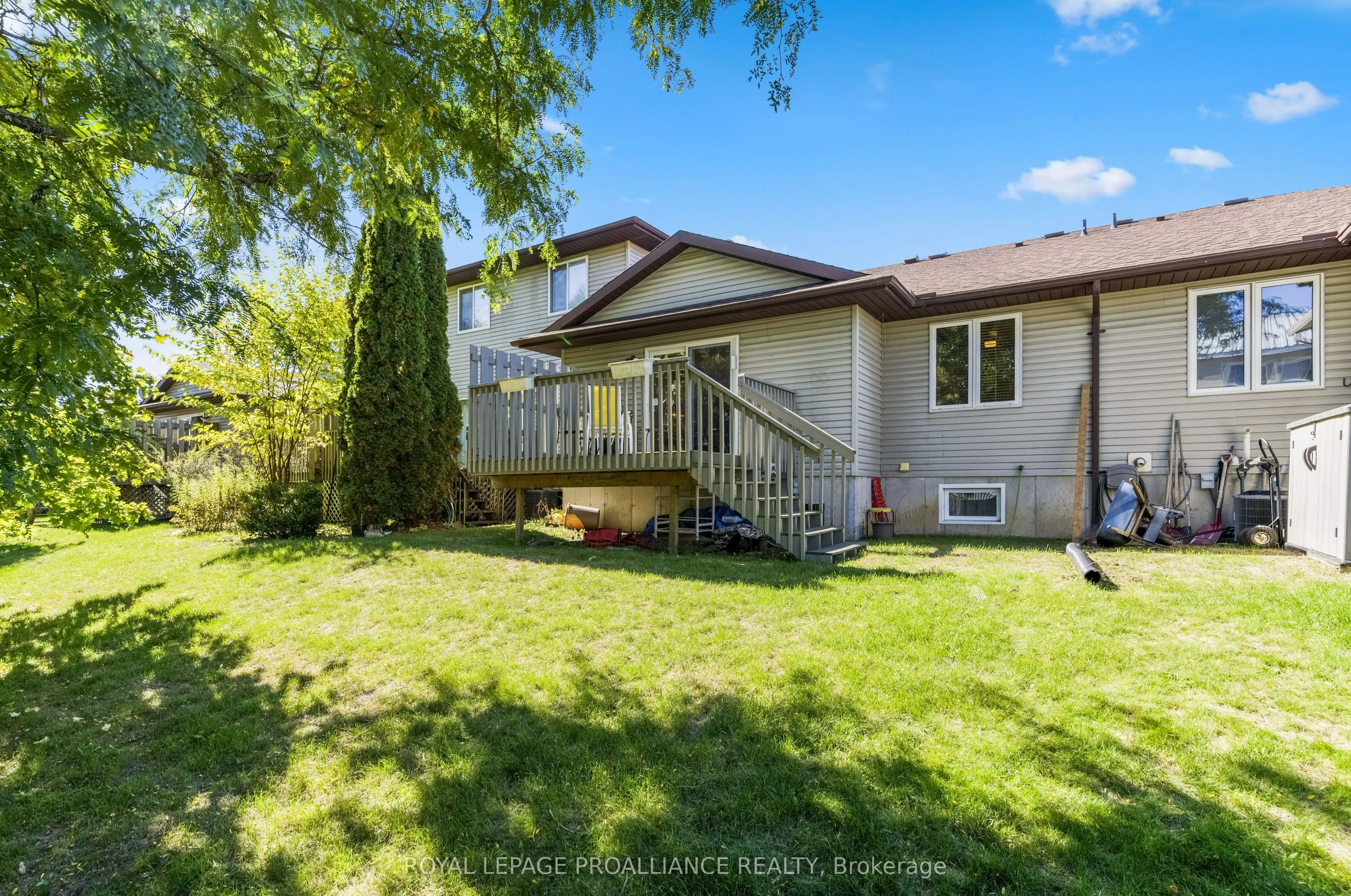 31 Wimot Young Place