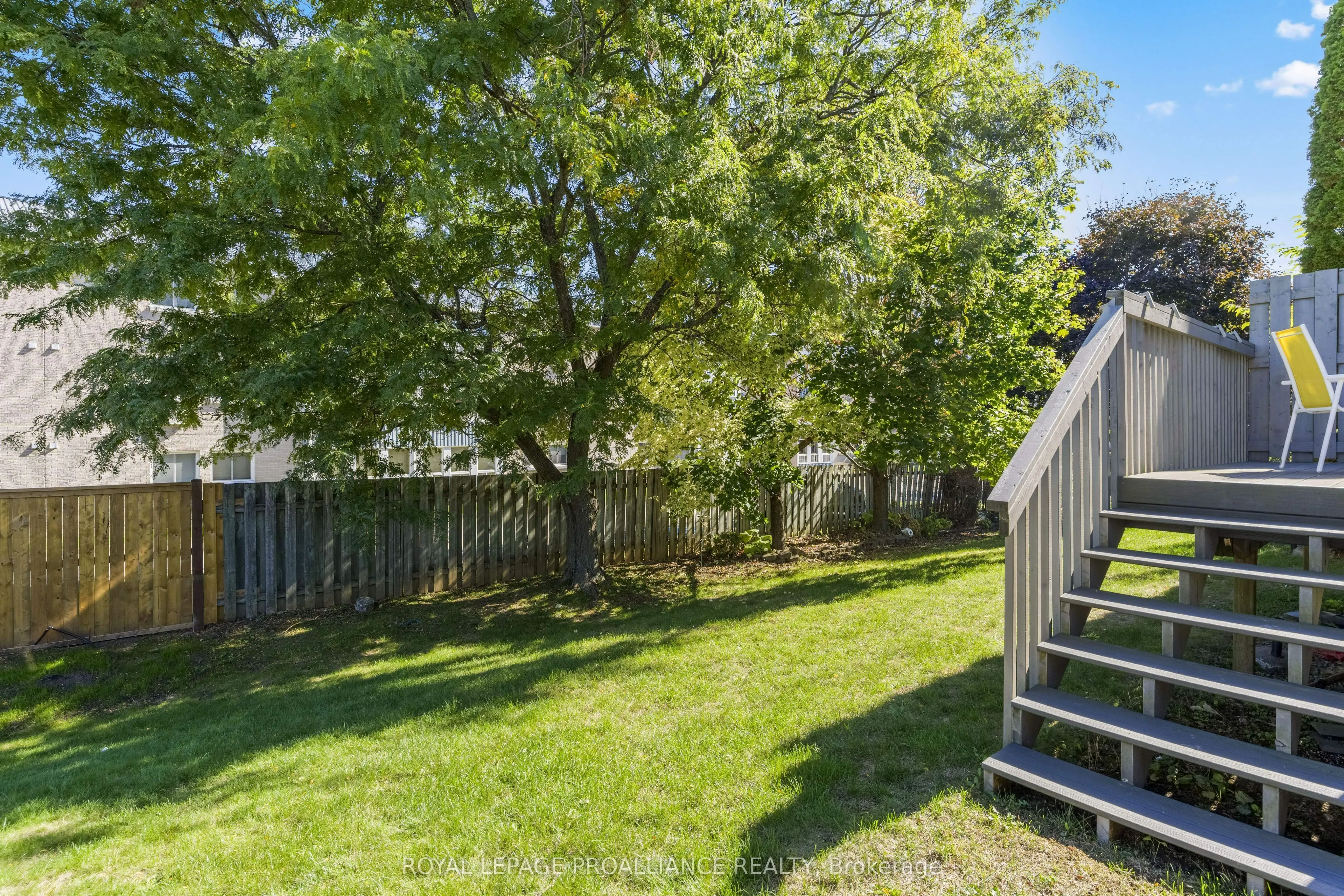 31 Wimot Young Place