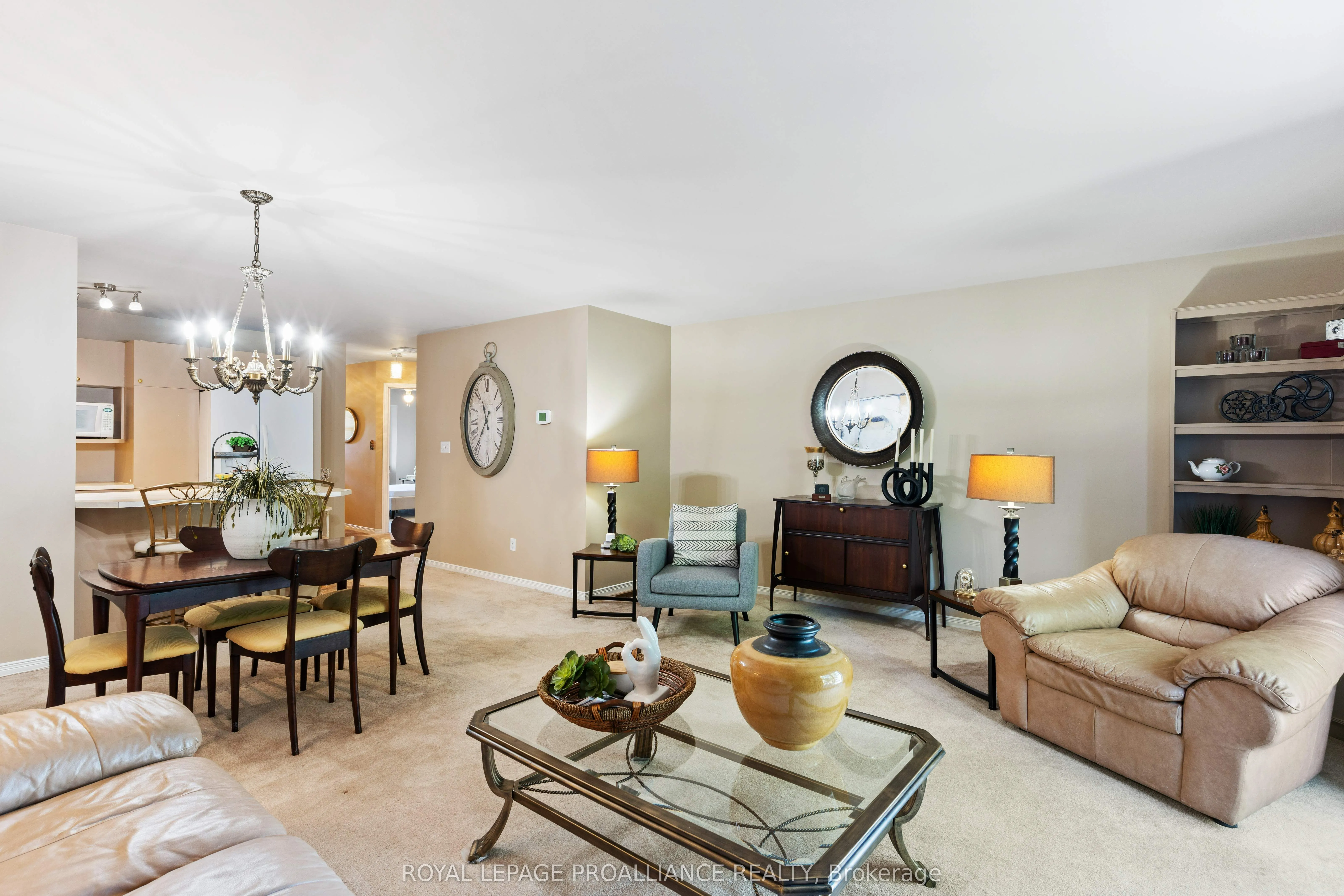 31 Wimot Young Place