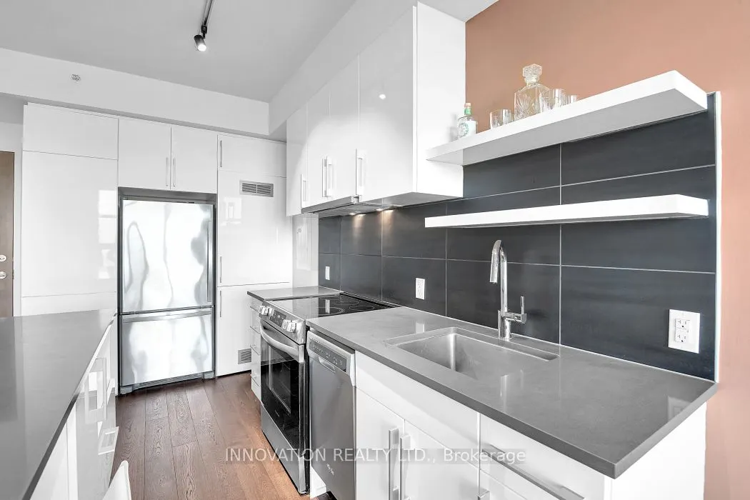 10 Rosemount Avenue, #410