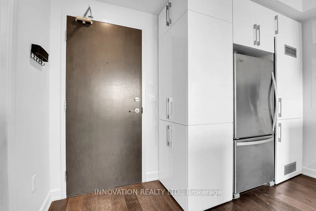 10 Rosemount Avenue, #410