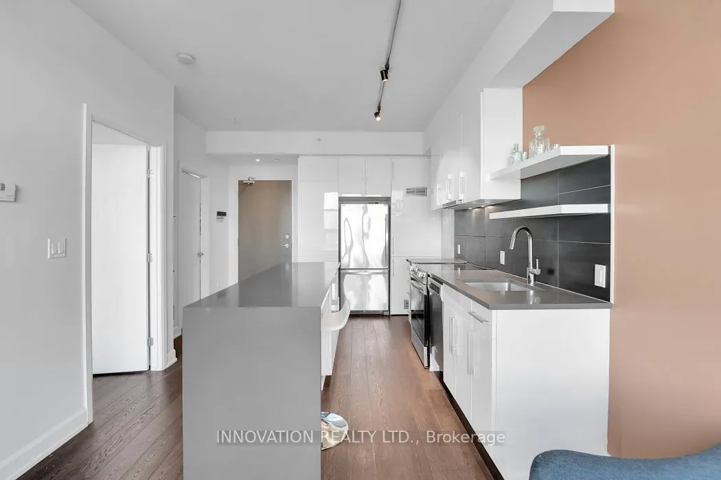 10 Rosemount Avenue, #410