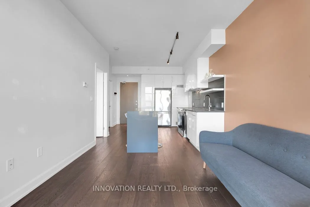 10 Rosemount Avenue, #410