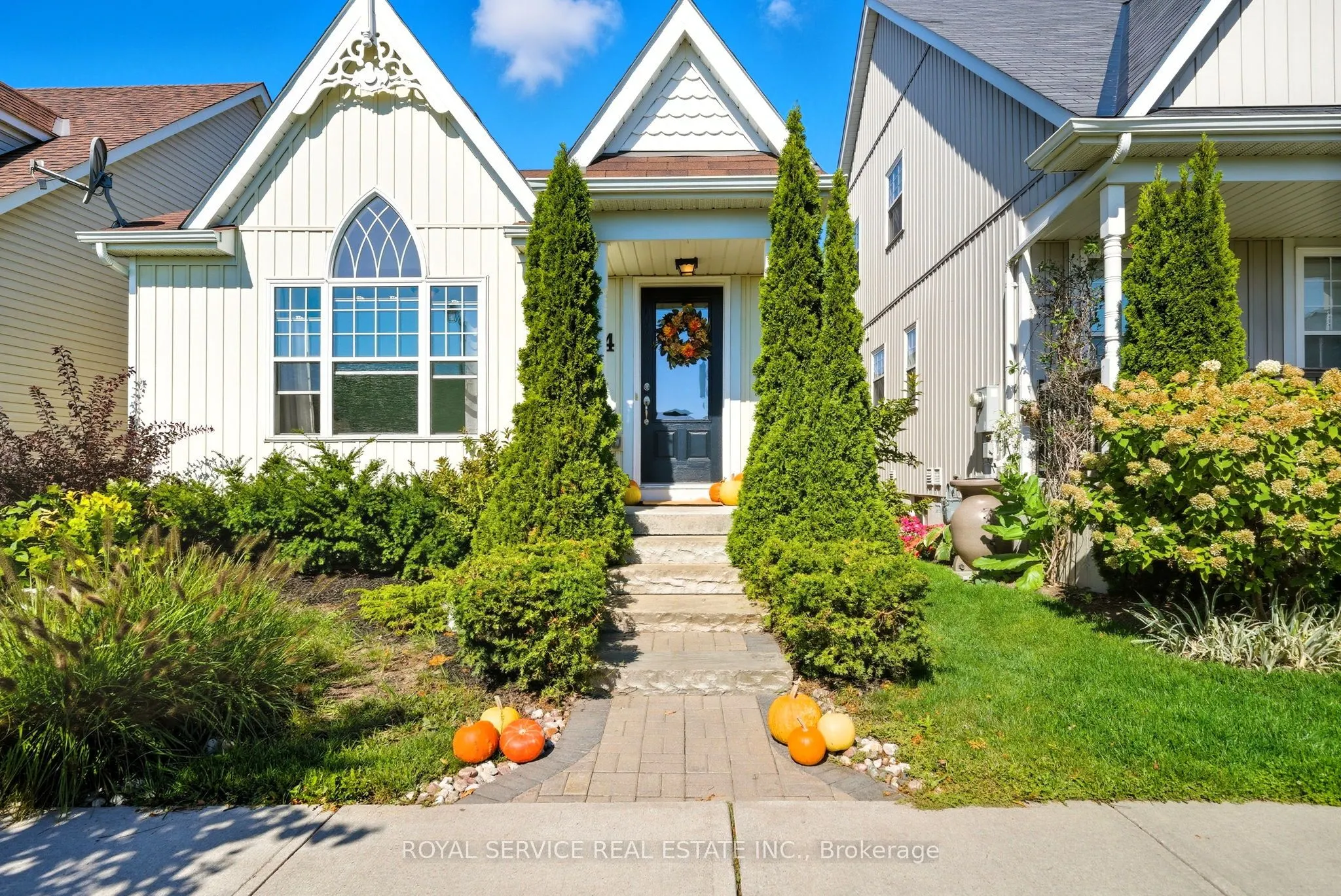264 Strachan Street
