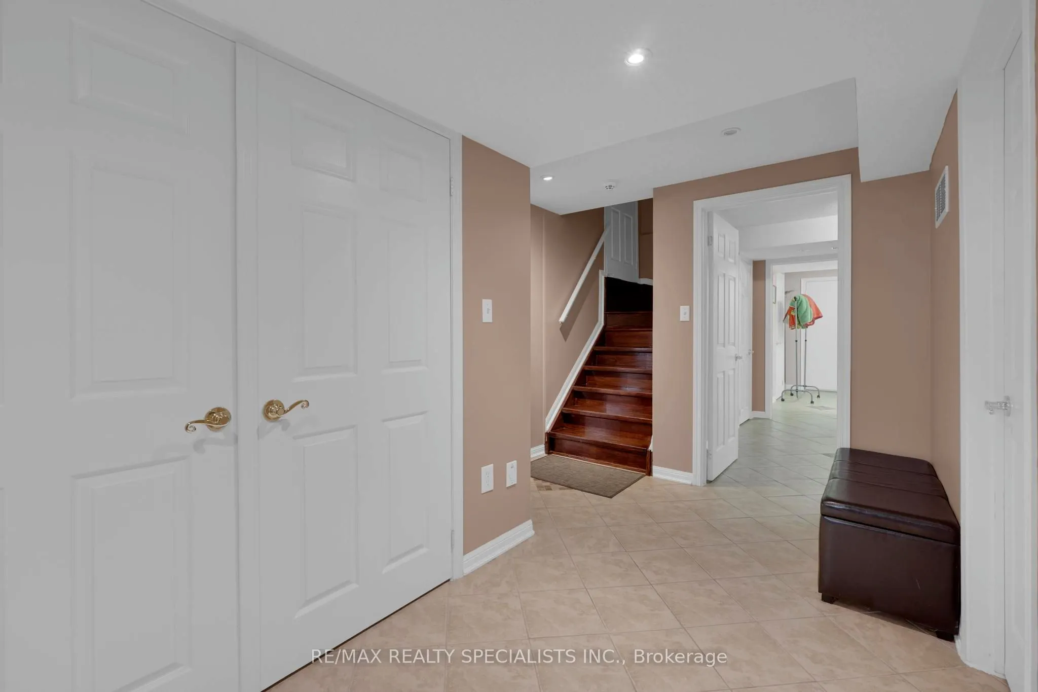 23 Mathews Court