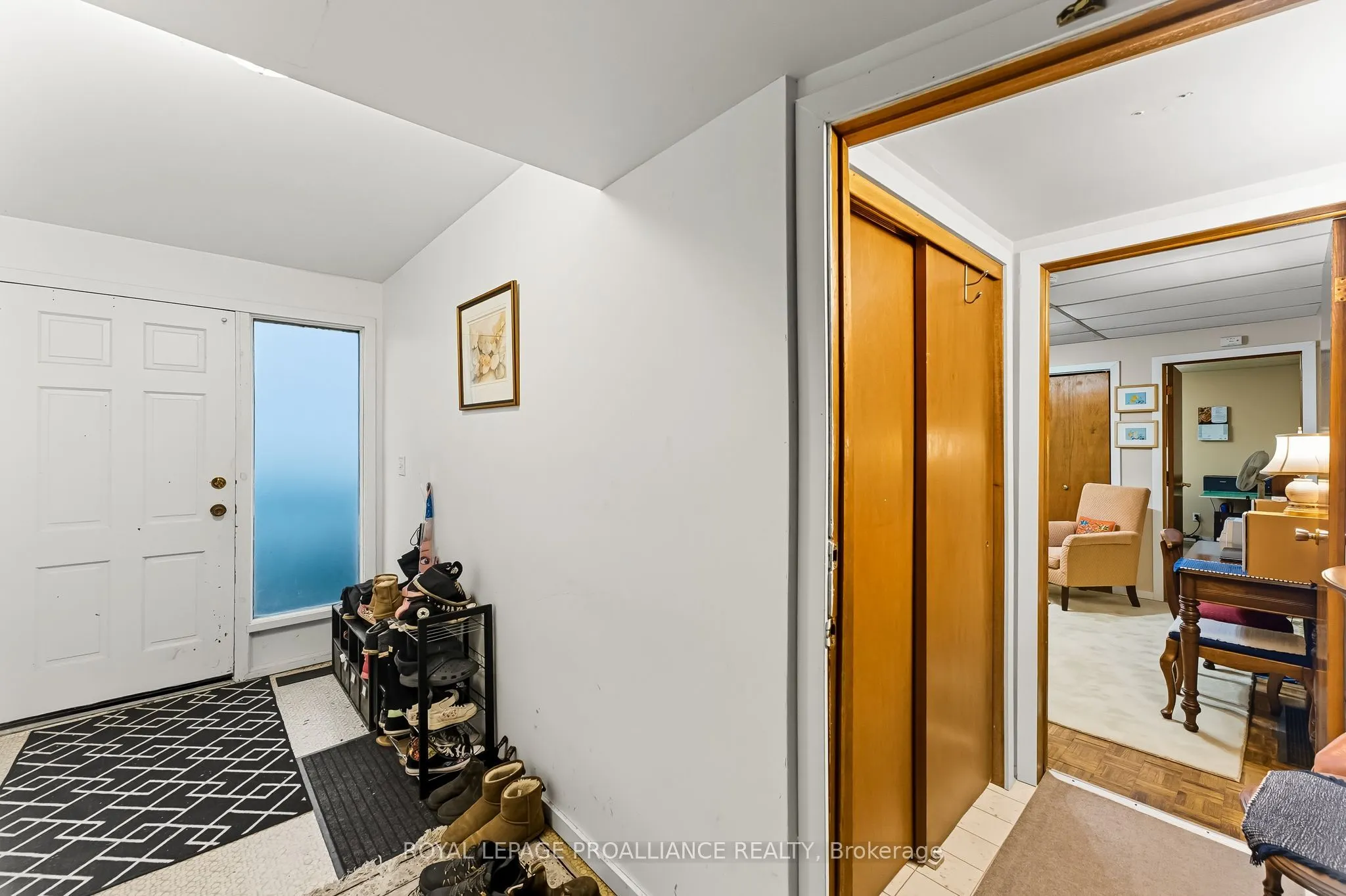 32 James Street W