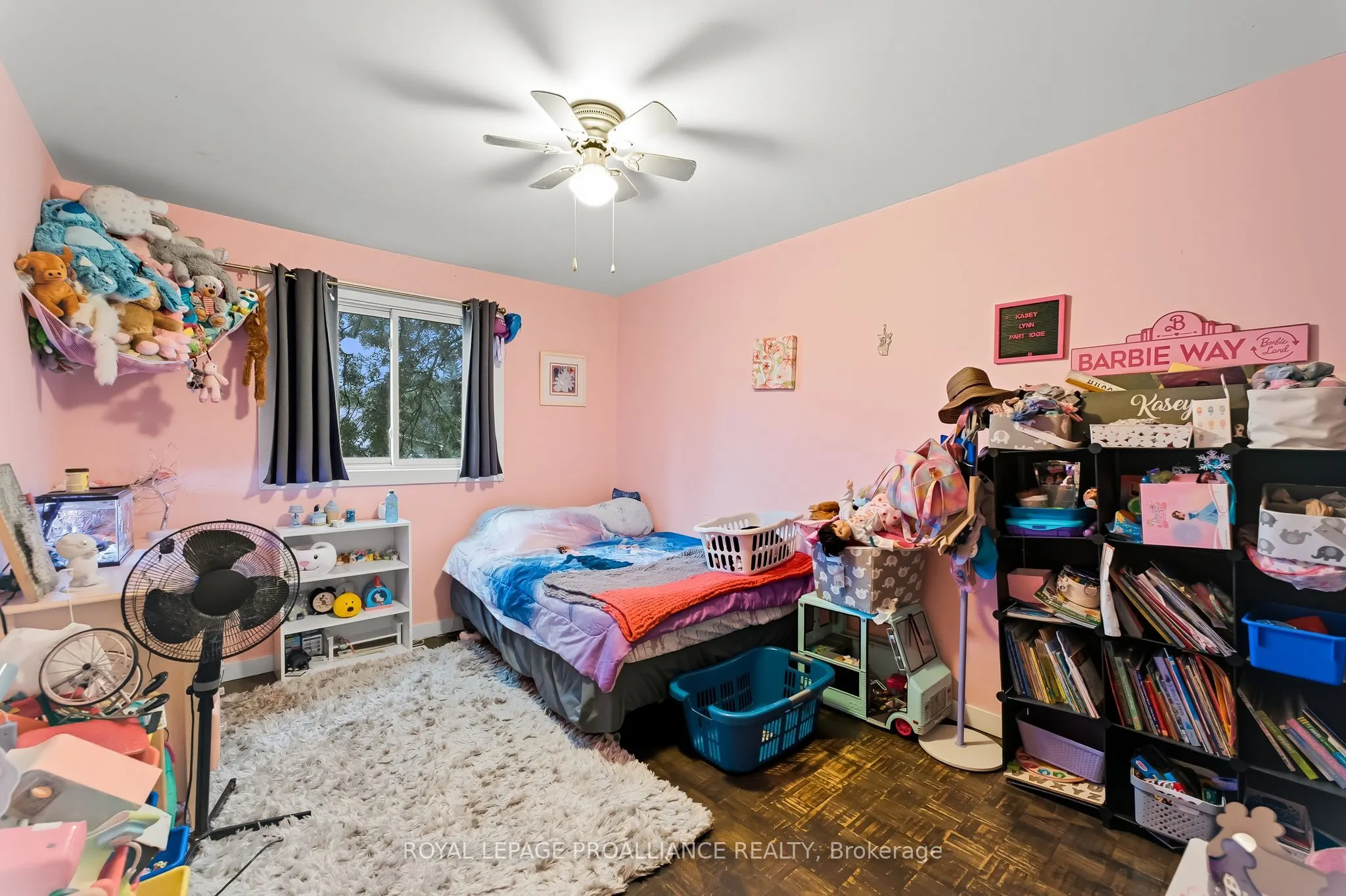 32 James Street W