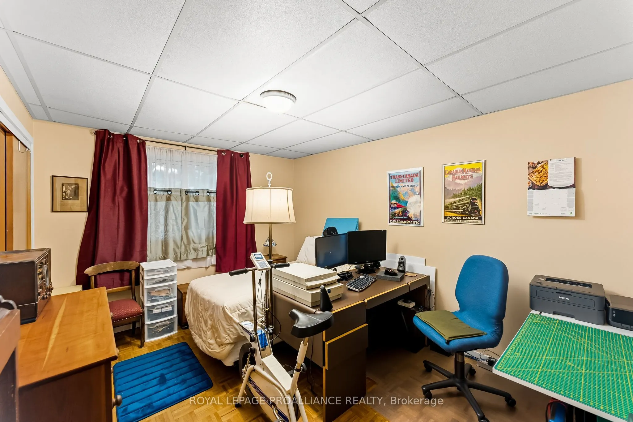 32 James Street W