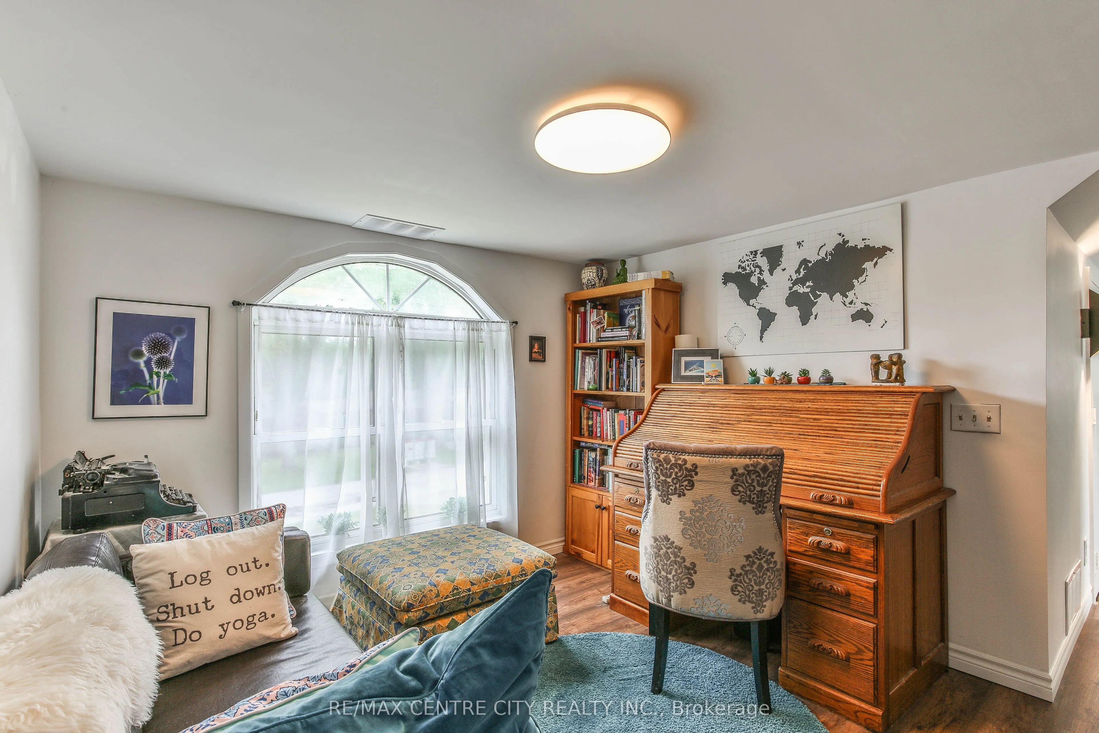 13 Potters Road N