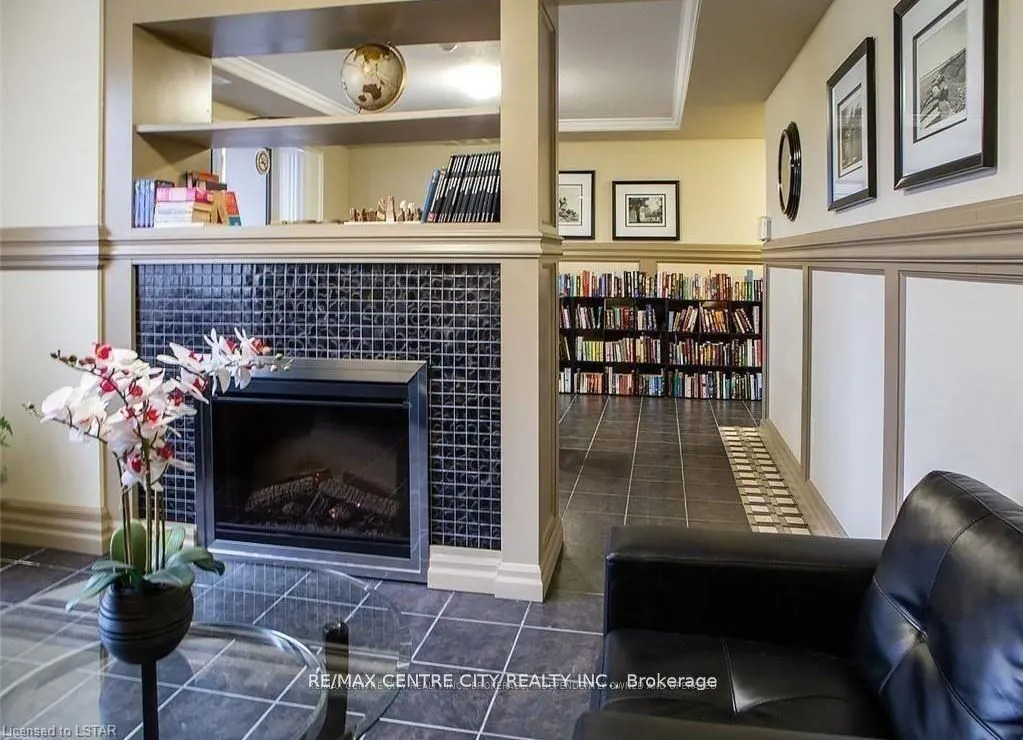 1030 Coronation Drive, #103