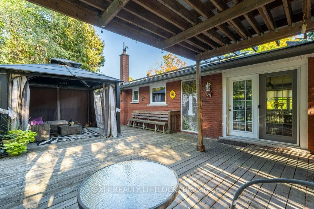 39 Beechwood Drive