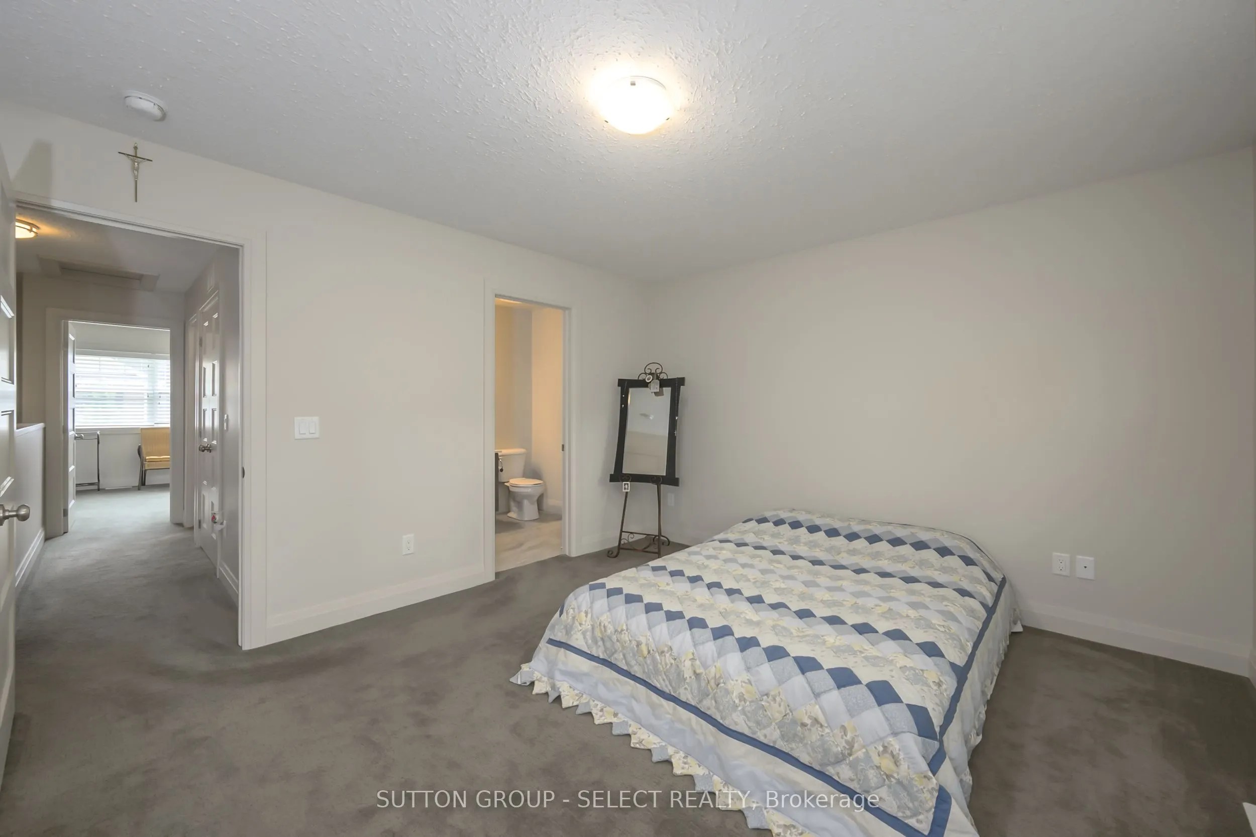 1040 Coronation Drive, #43