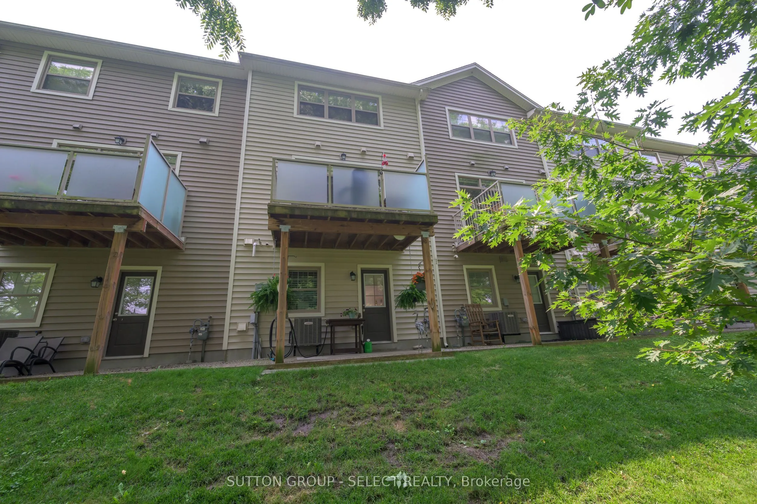 1040 Coronation Drive, #43
