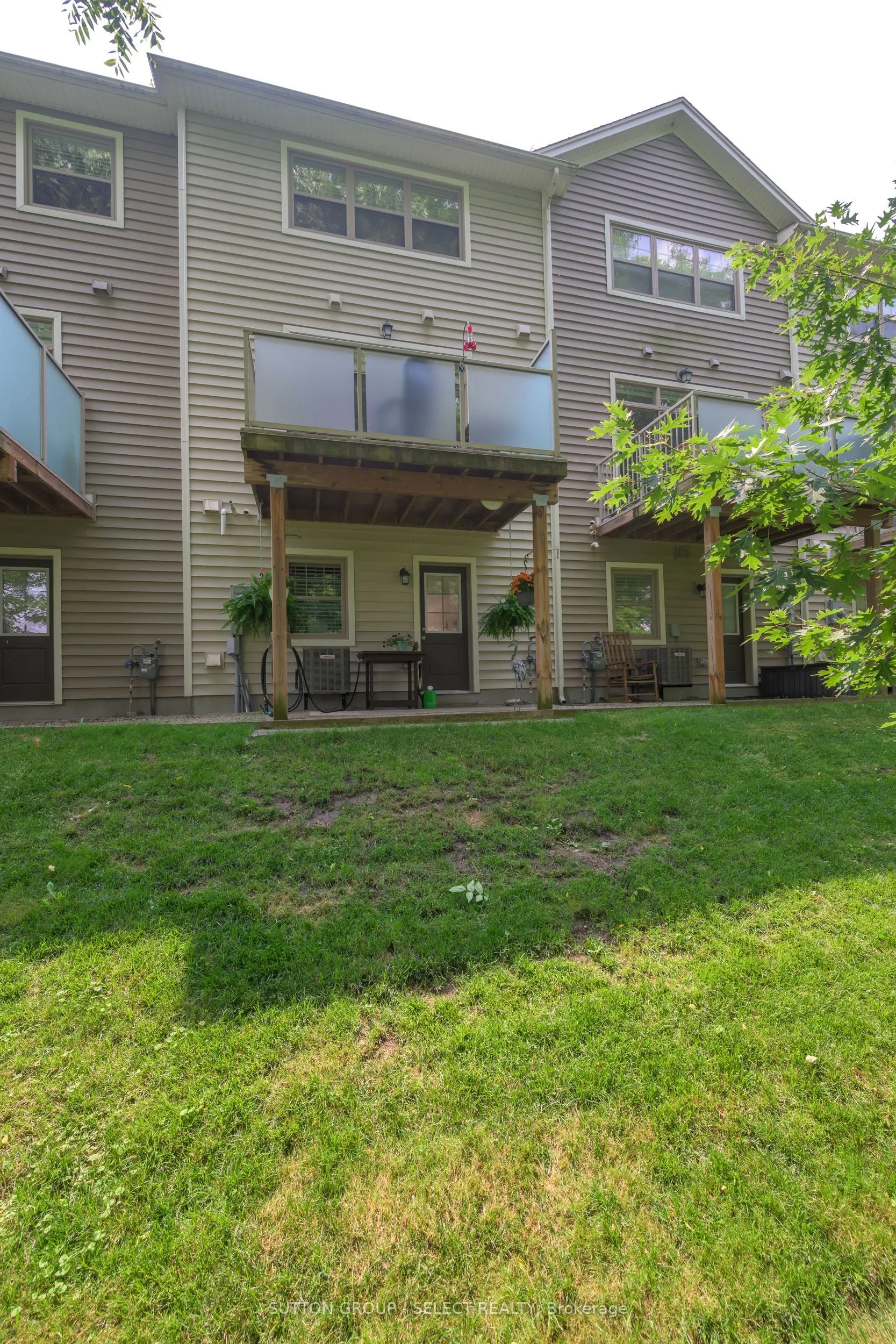 1040 Coronation Drive, #43