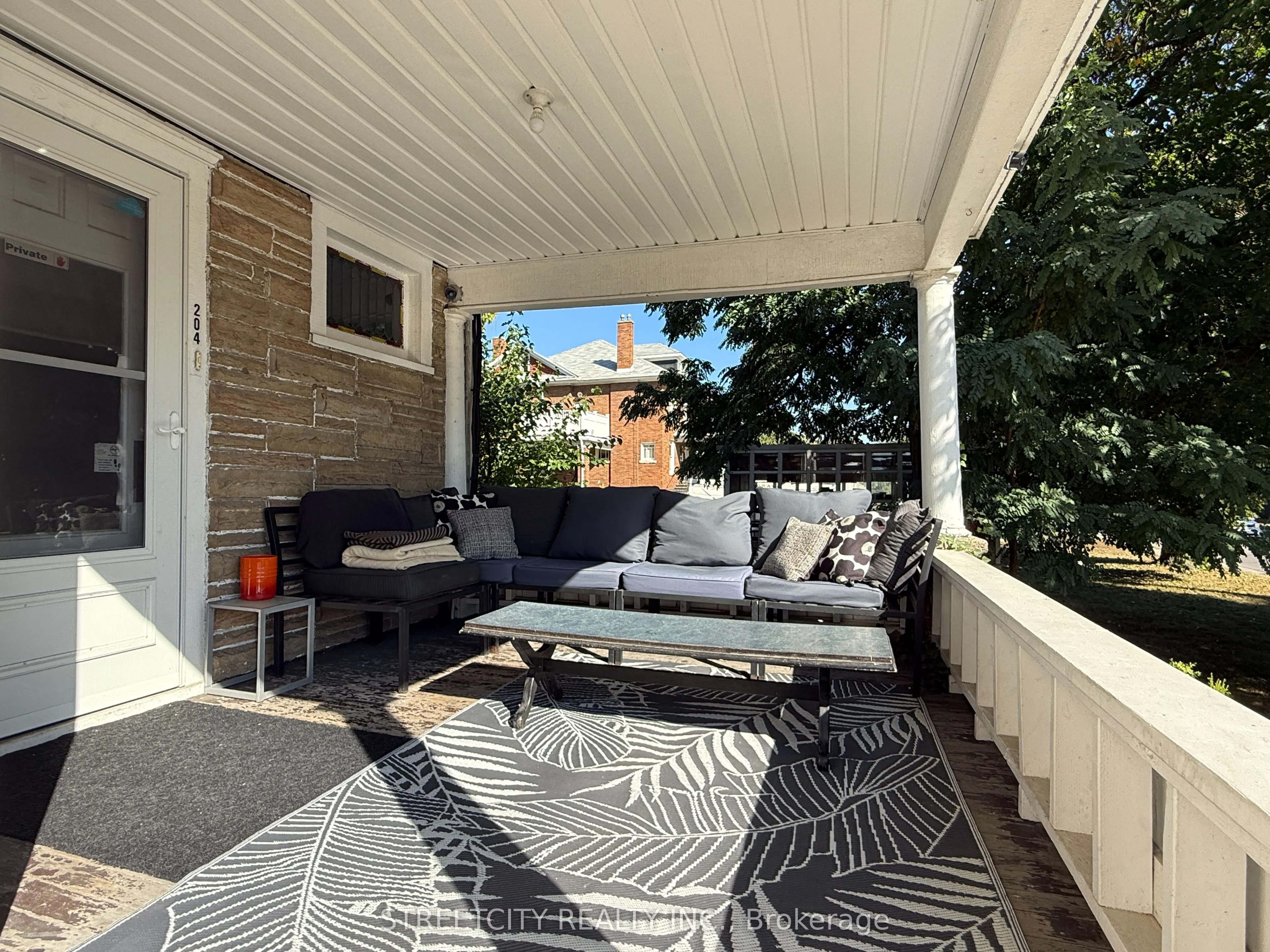 204 London Road