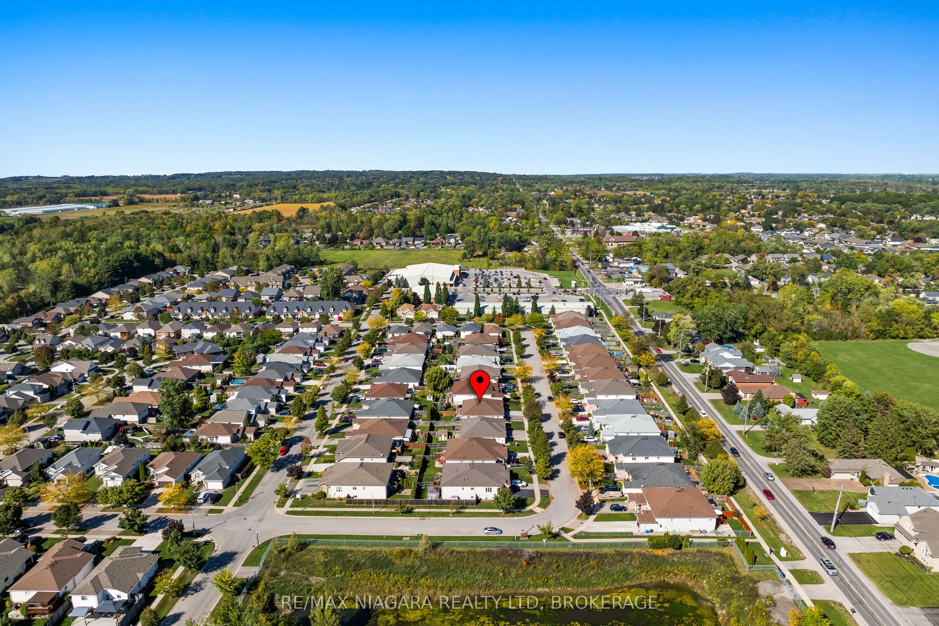 208 Autumn Crescent