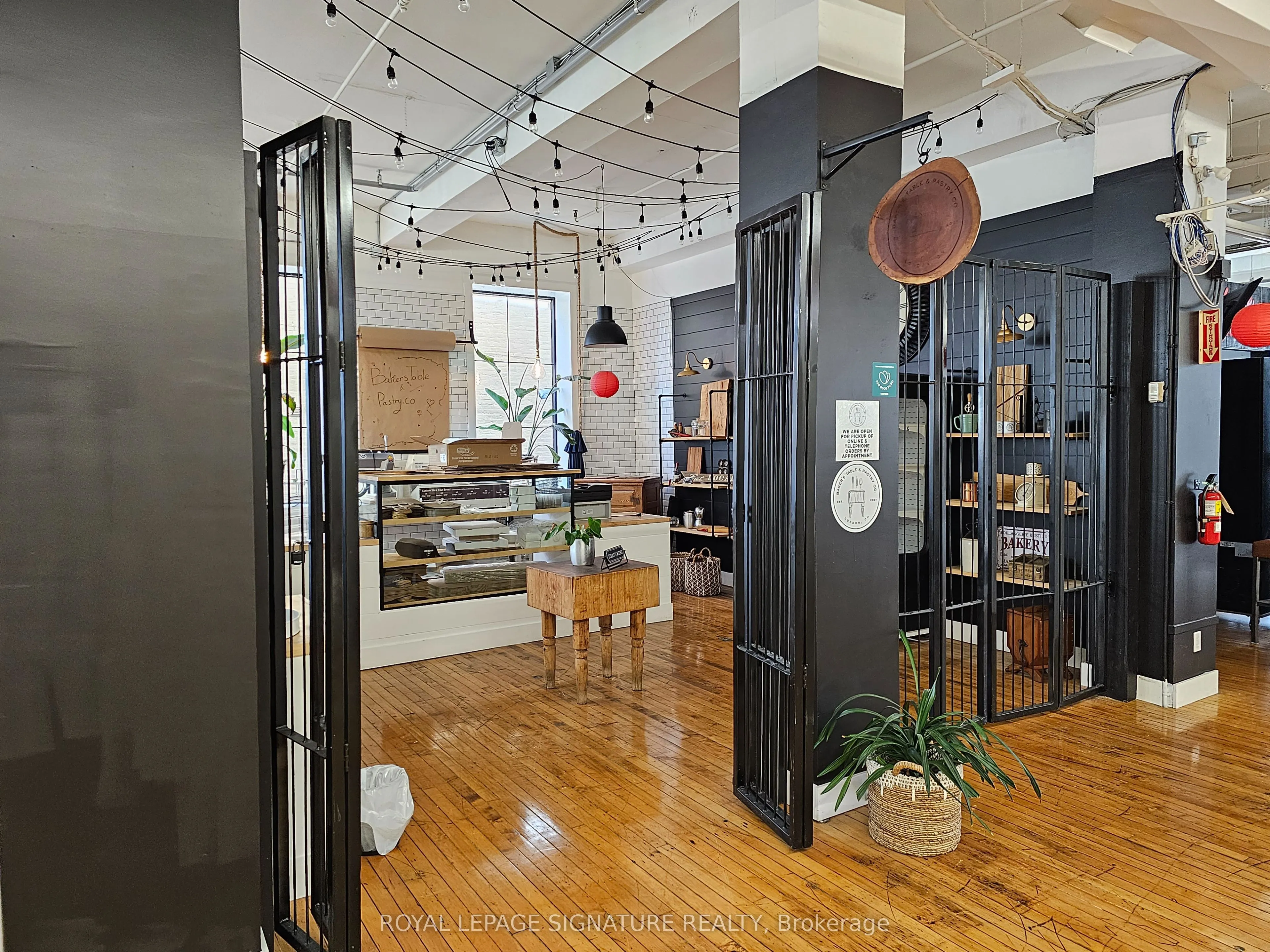 630 Dundas Street