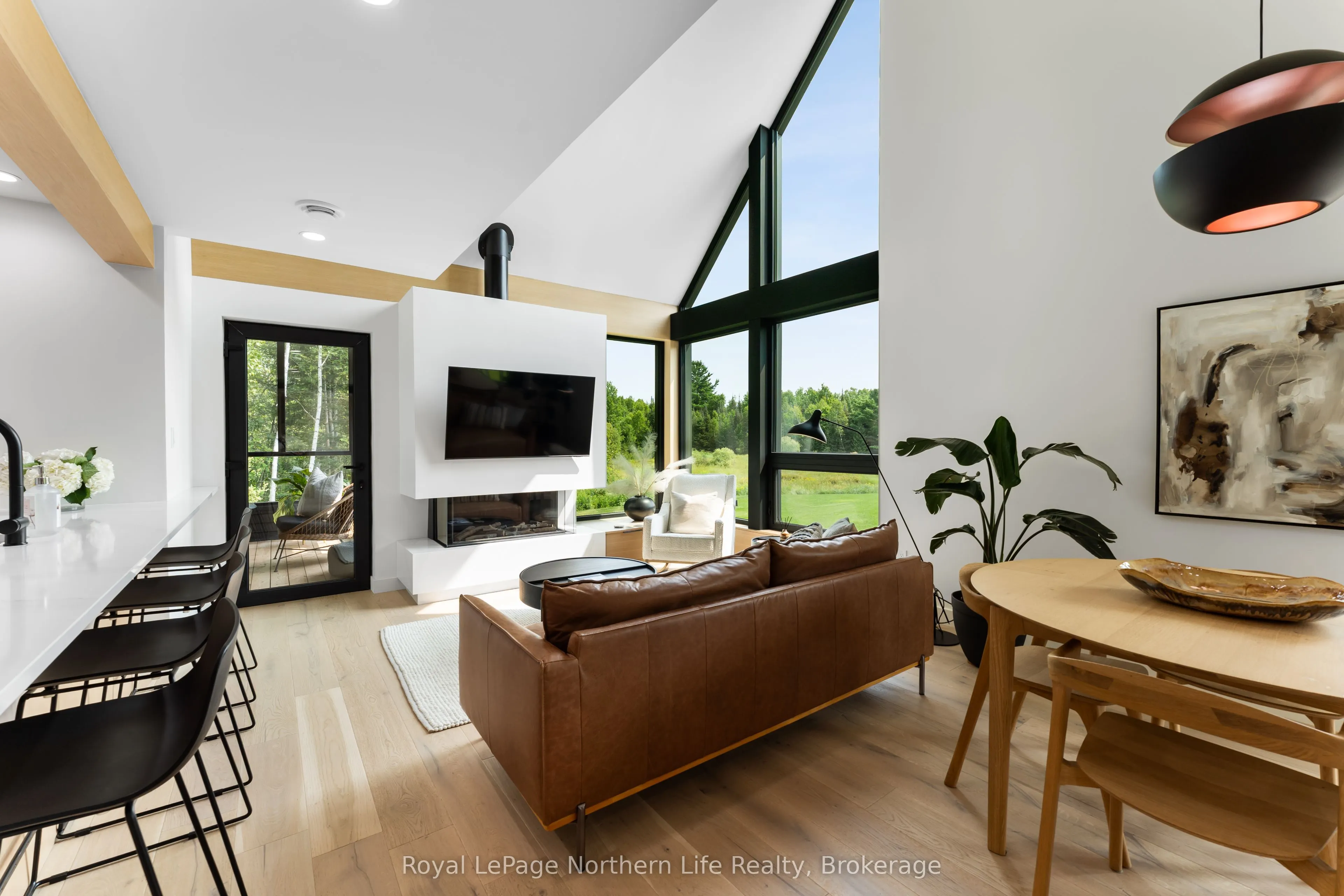 466 Ouellette Road