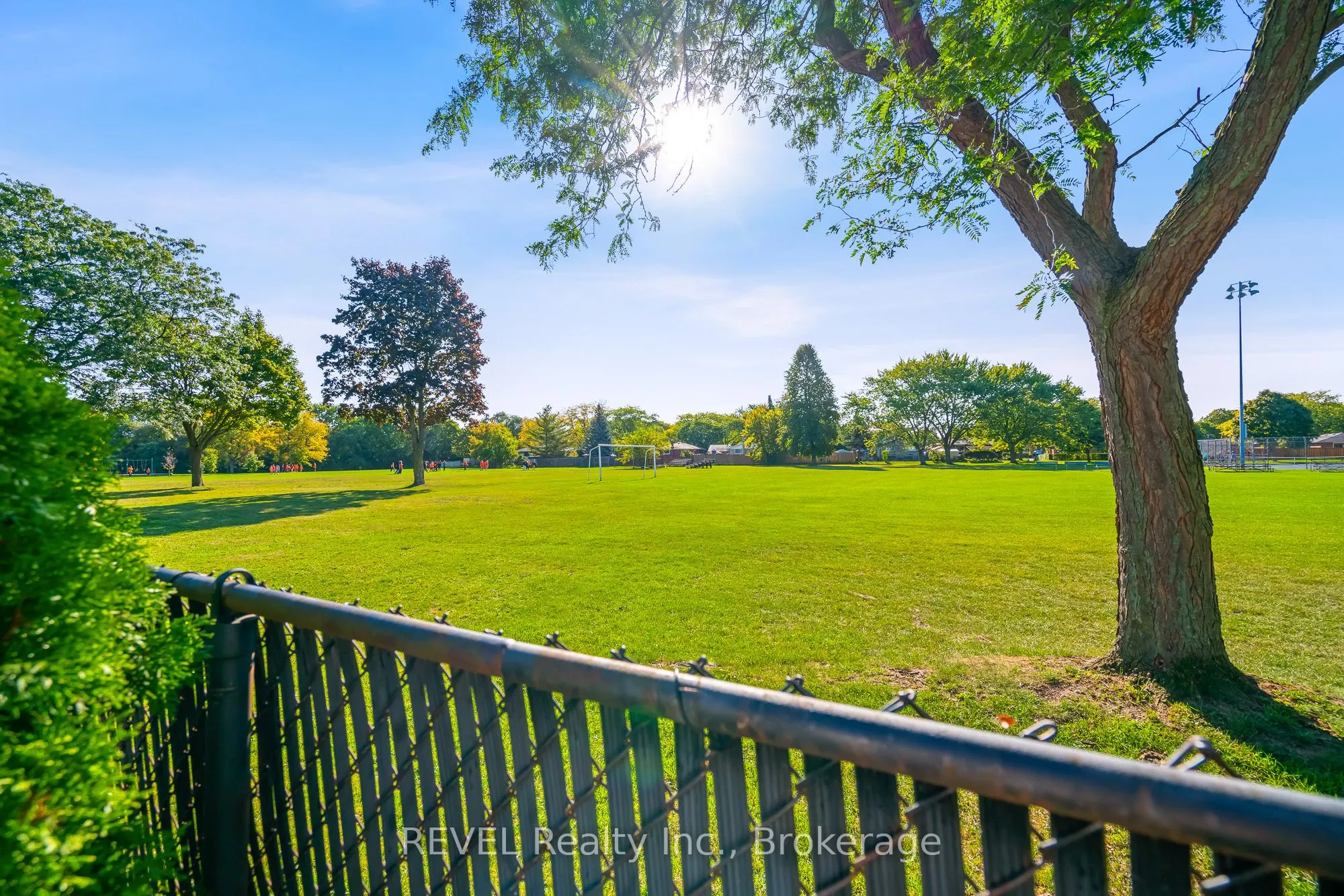12 Silverdale Drive