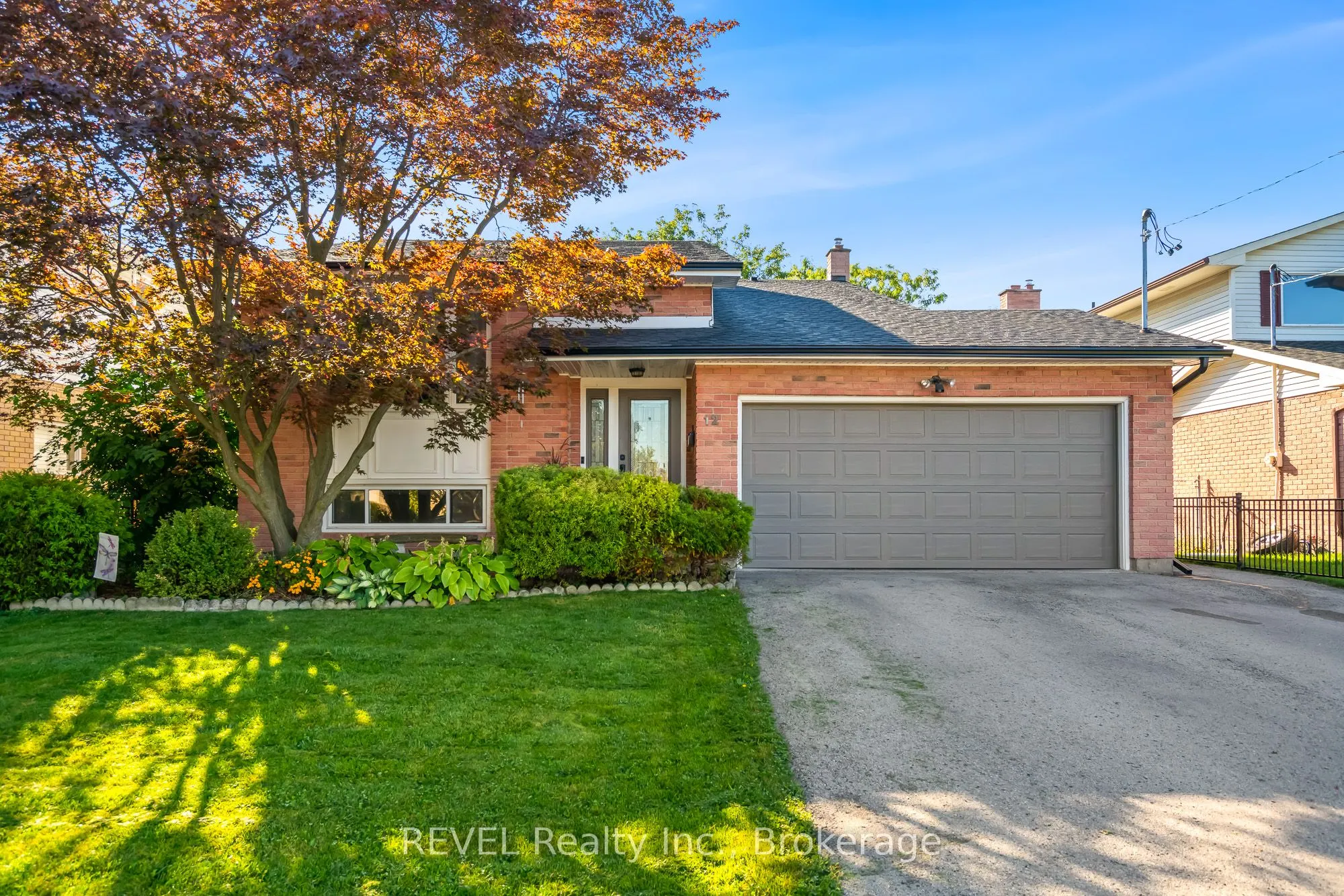 12 Silverdale Drive
