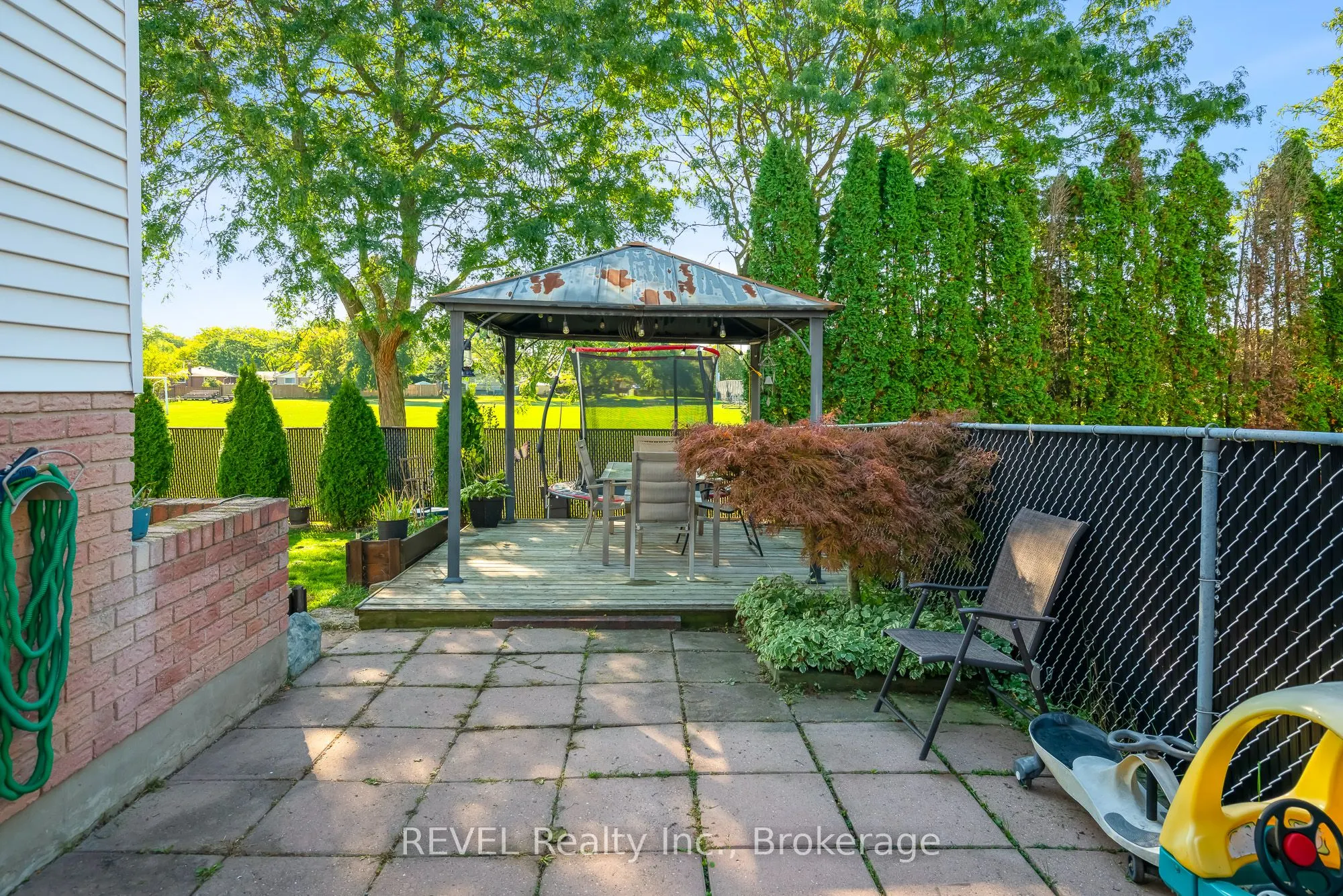 12 Silverdale Drive
