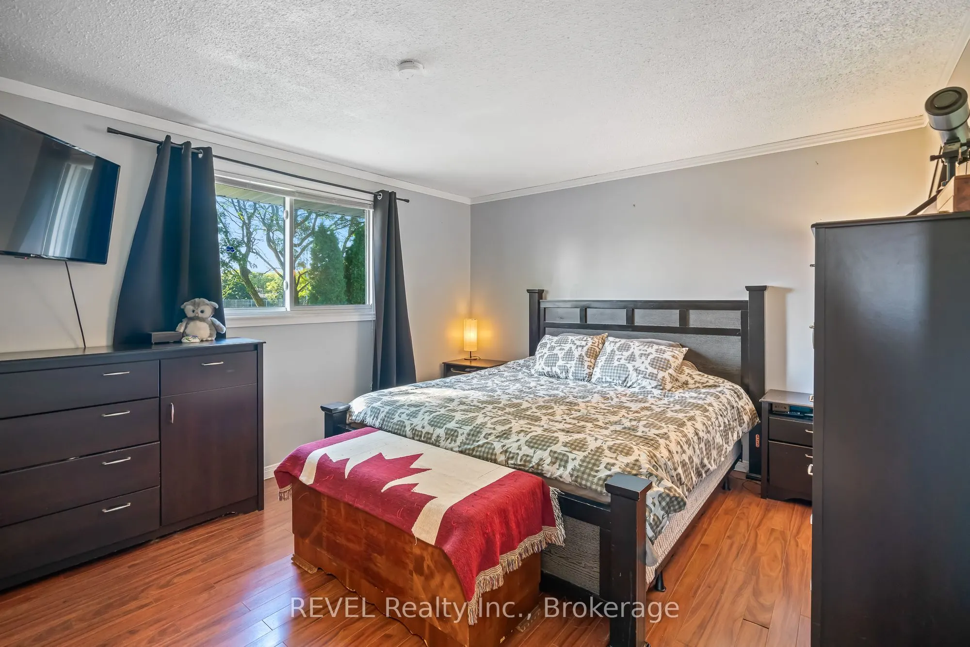 12 Silverdale Drive