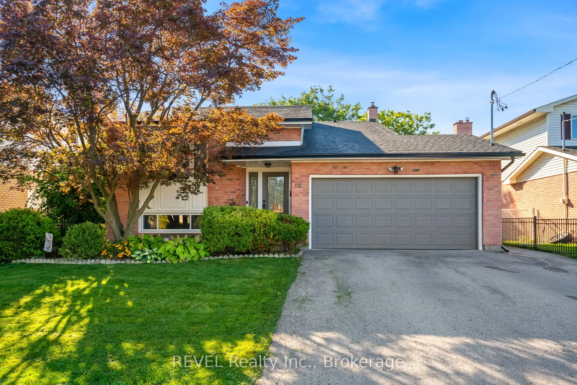 12 Silverdale Drive