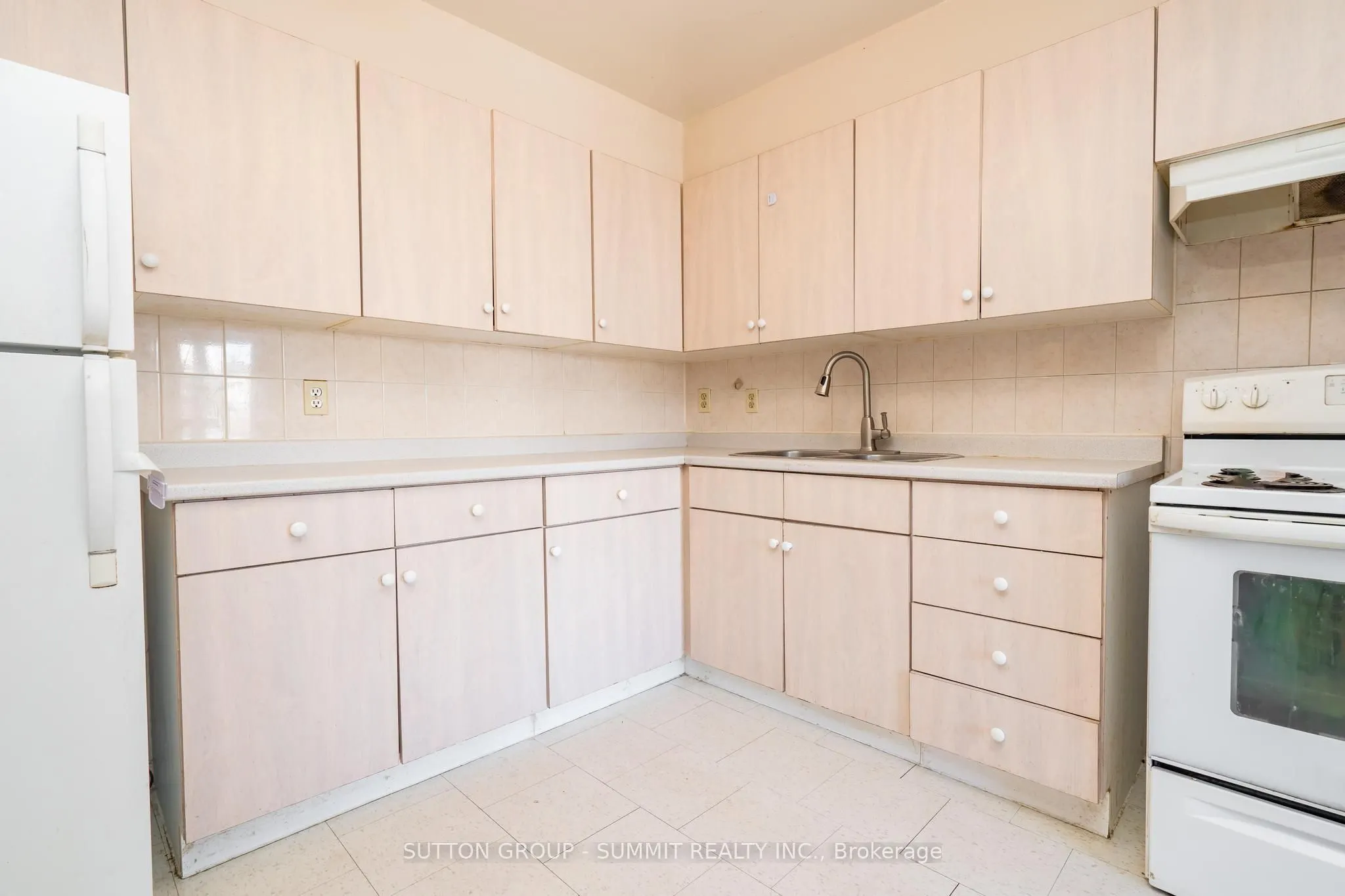100 BROWNLEIGH Avenue, #264