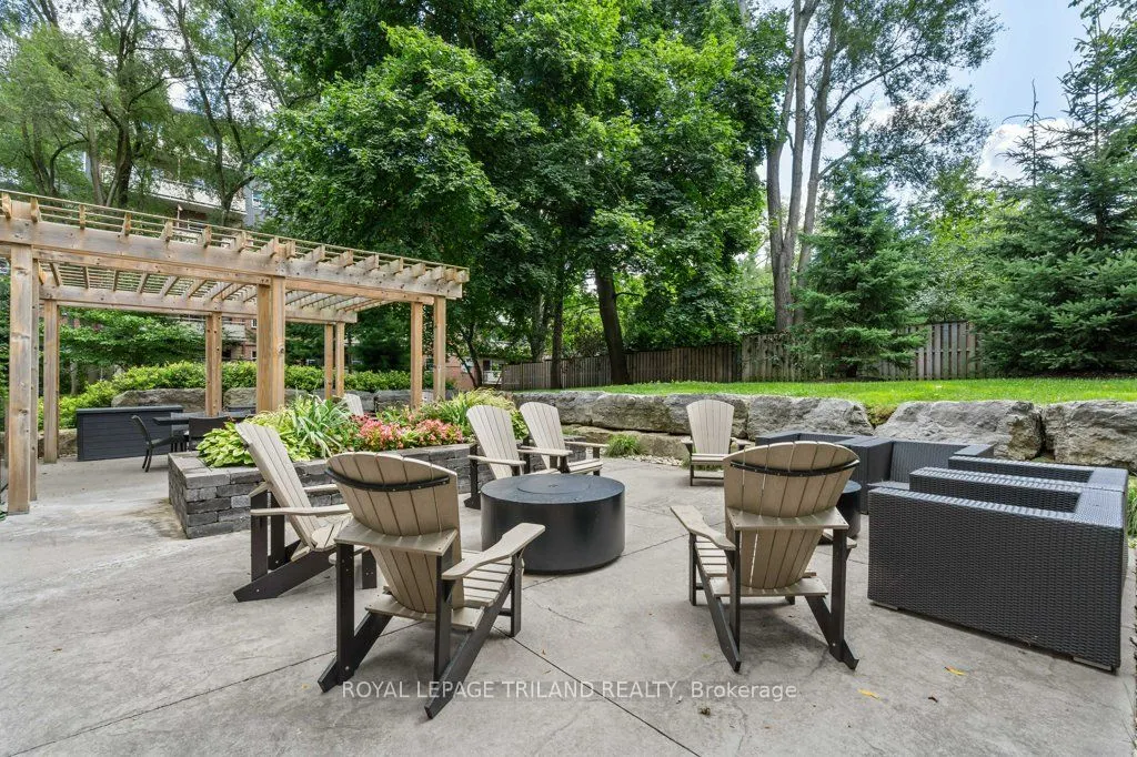 1200 Commissioners Road W, #504