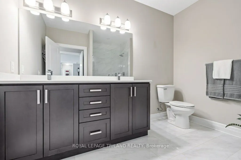 1200 Commissioners Road W, #504