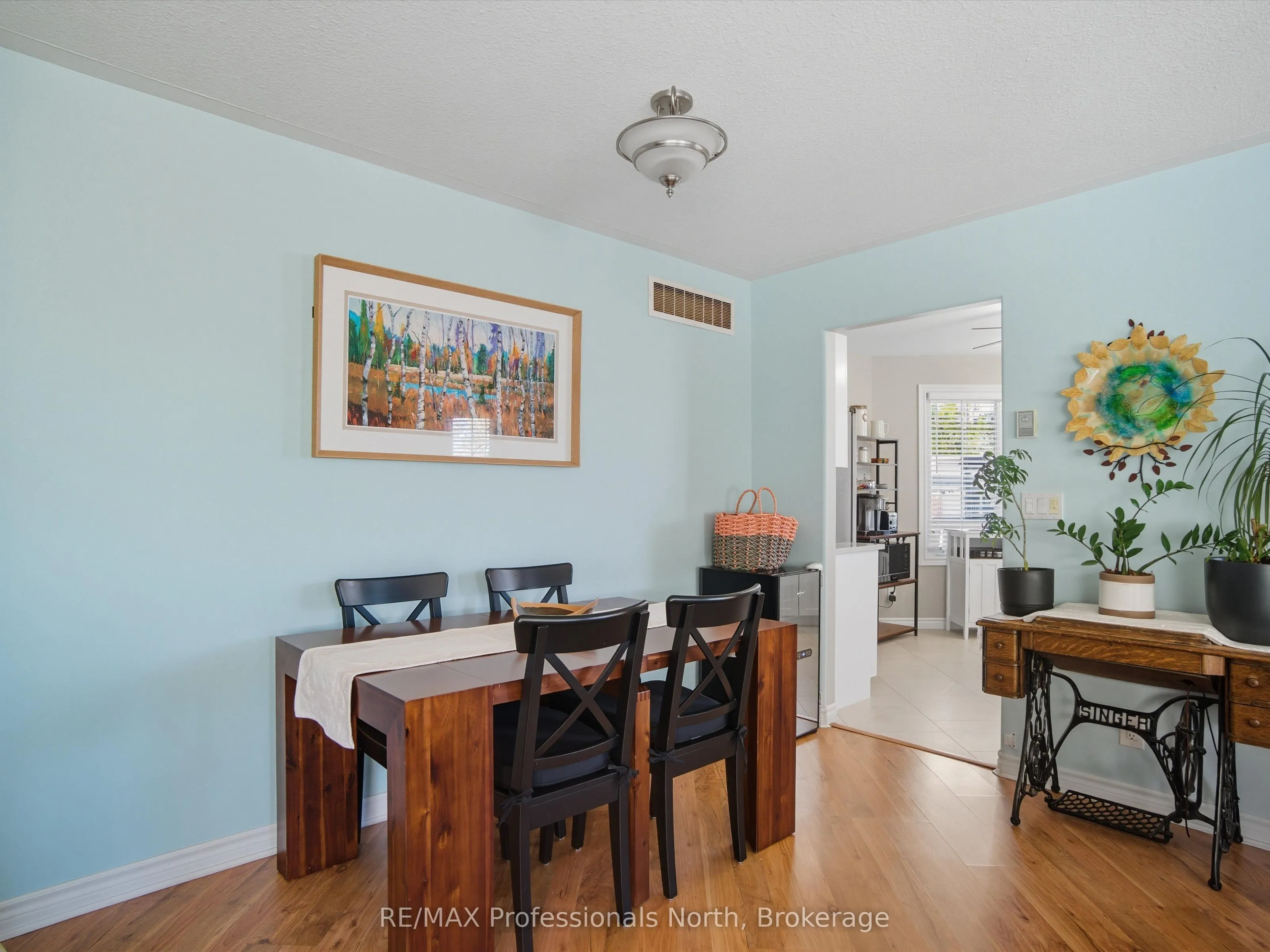 17 KEALL Crescent