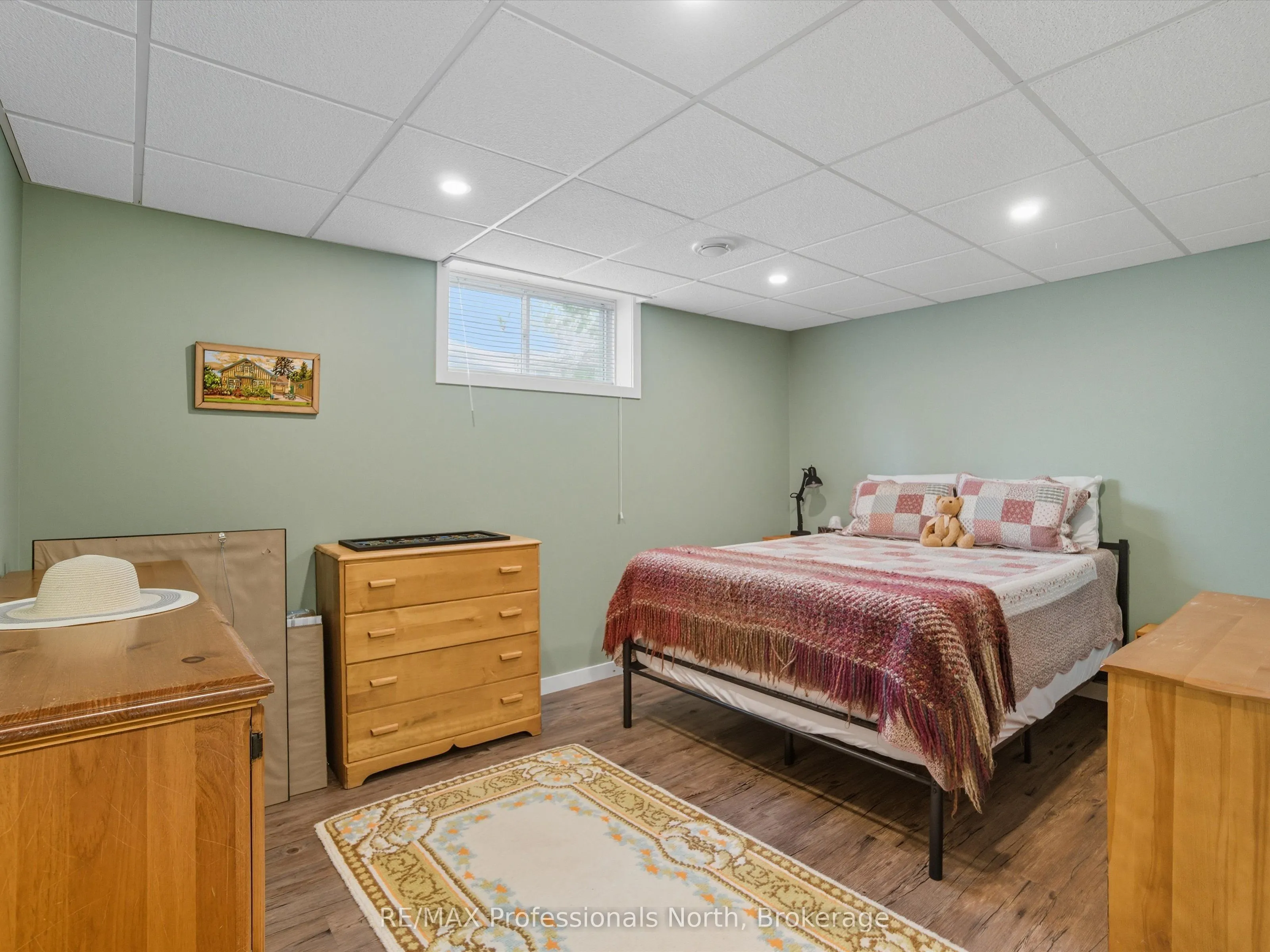 17 KEALL Crescent