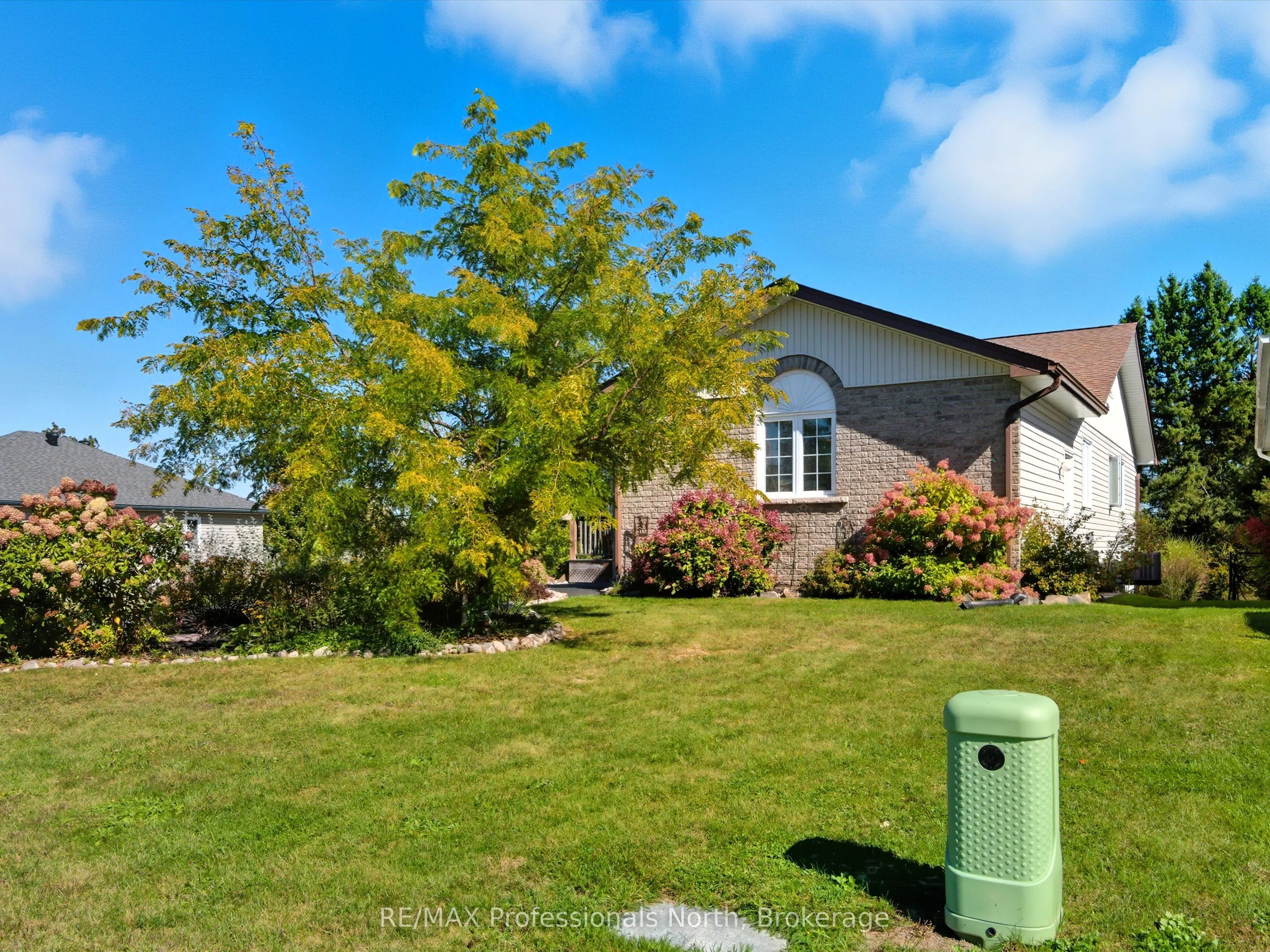 17 KEALL Crescent