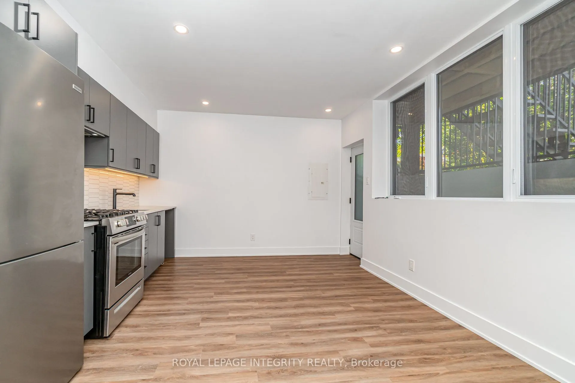 284 Dovercourt Avenue, #B
