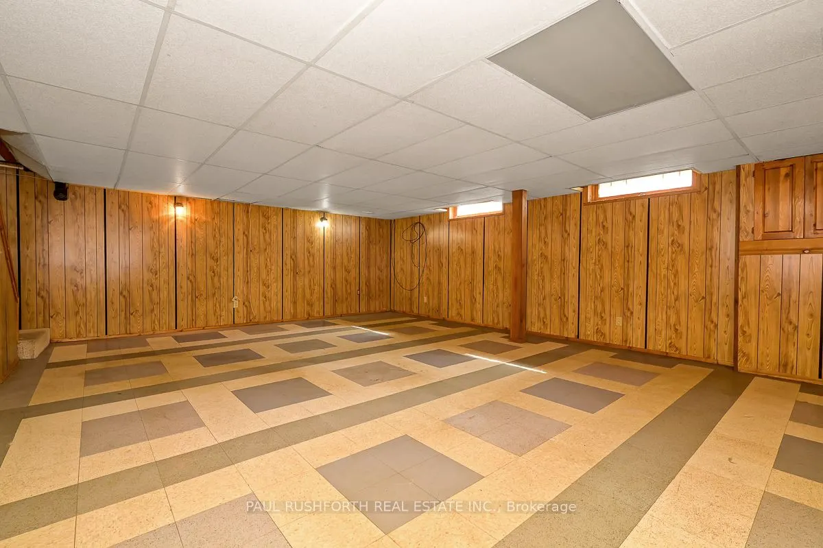 1283 Bayview Drive