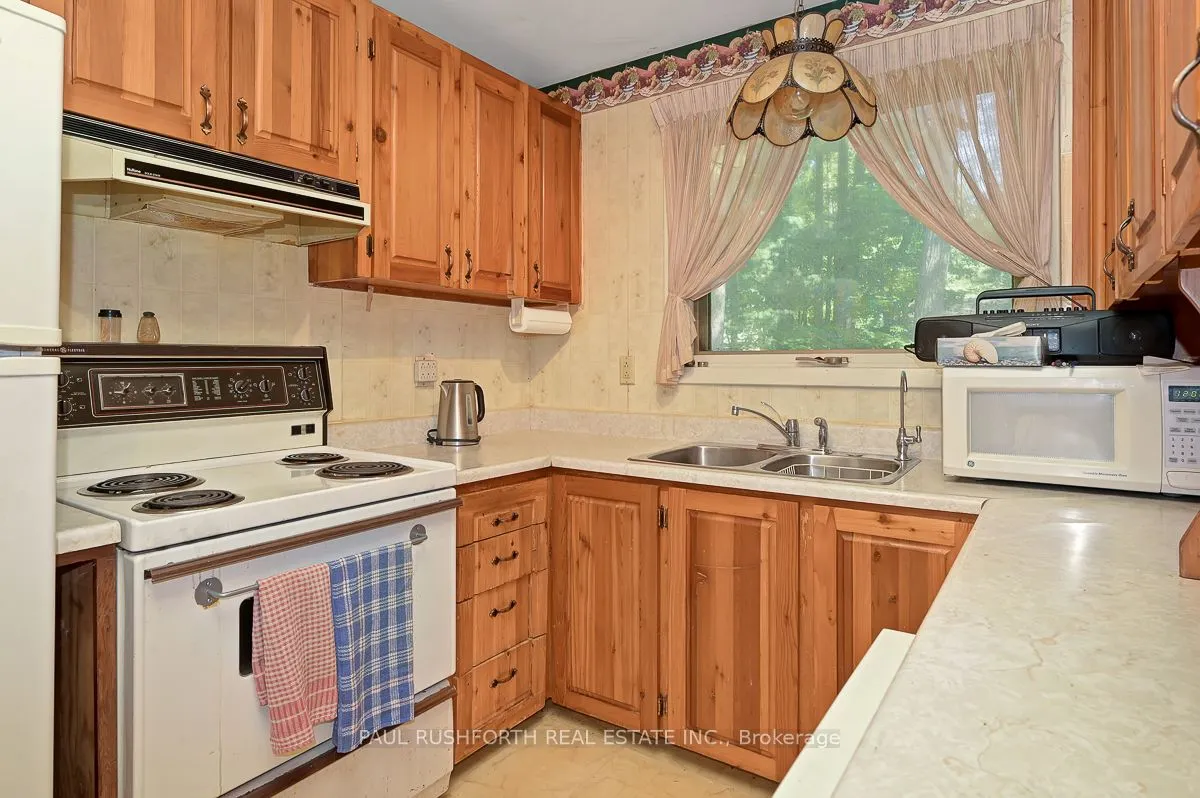 1283 Bayview Drive