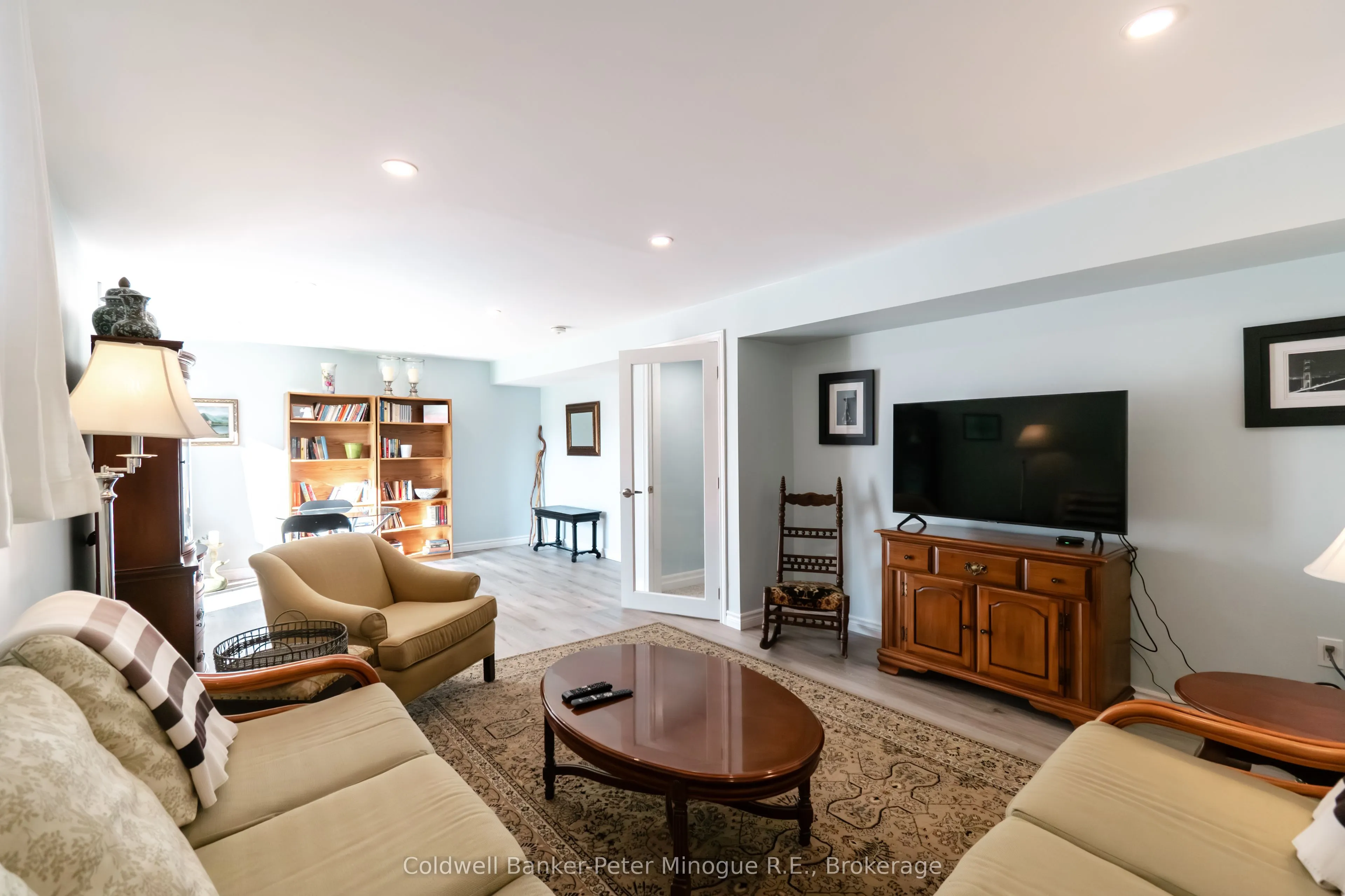 15 Frank Court