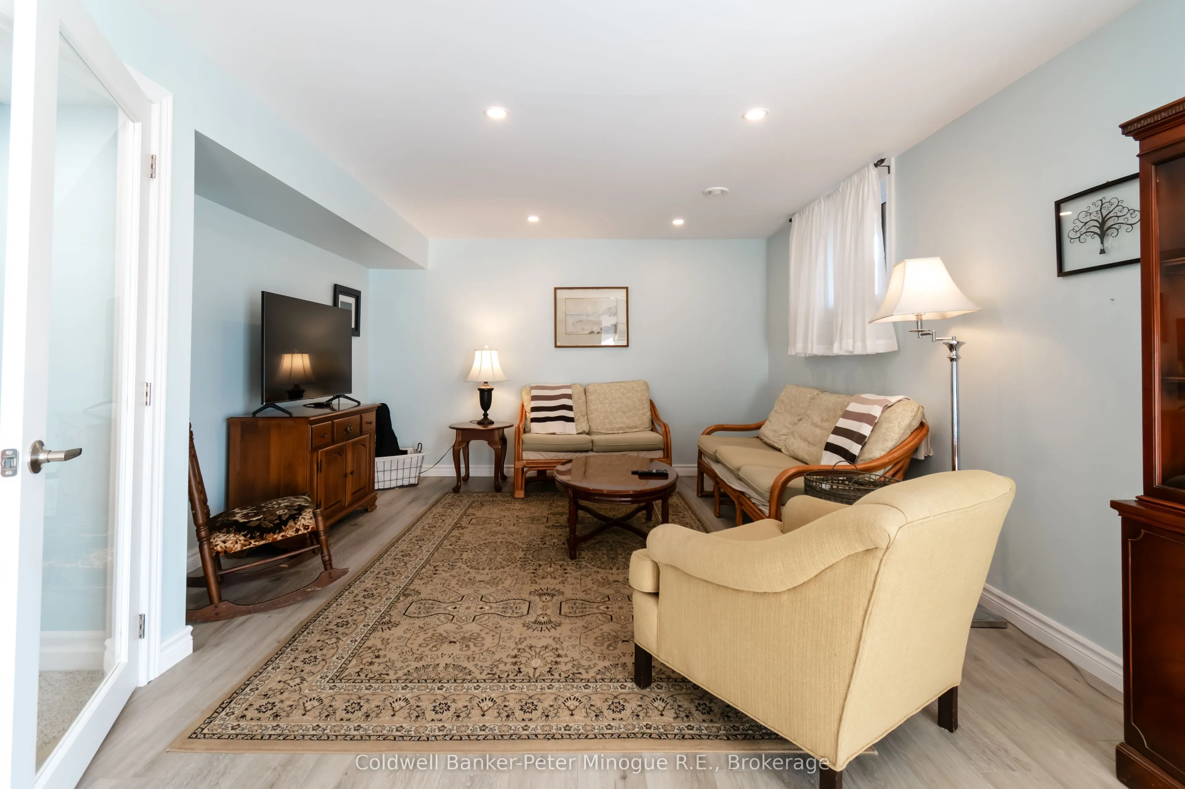 15 Frank Court