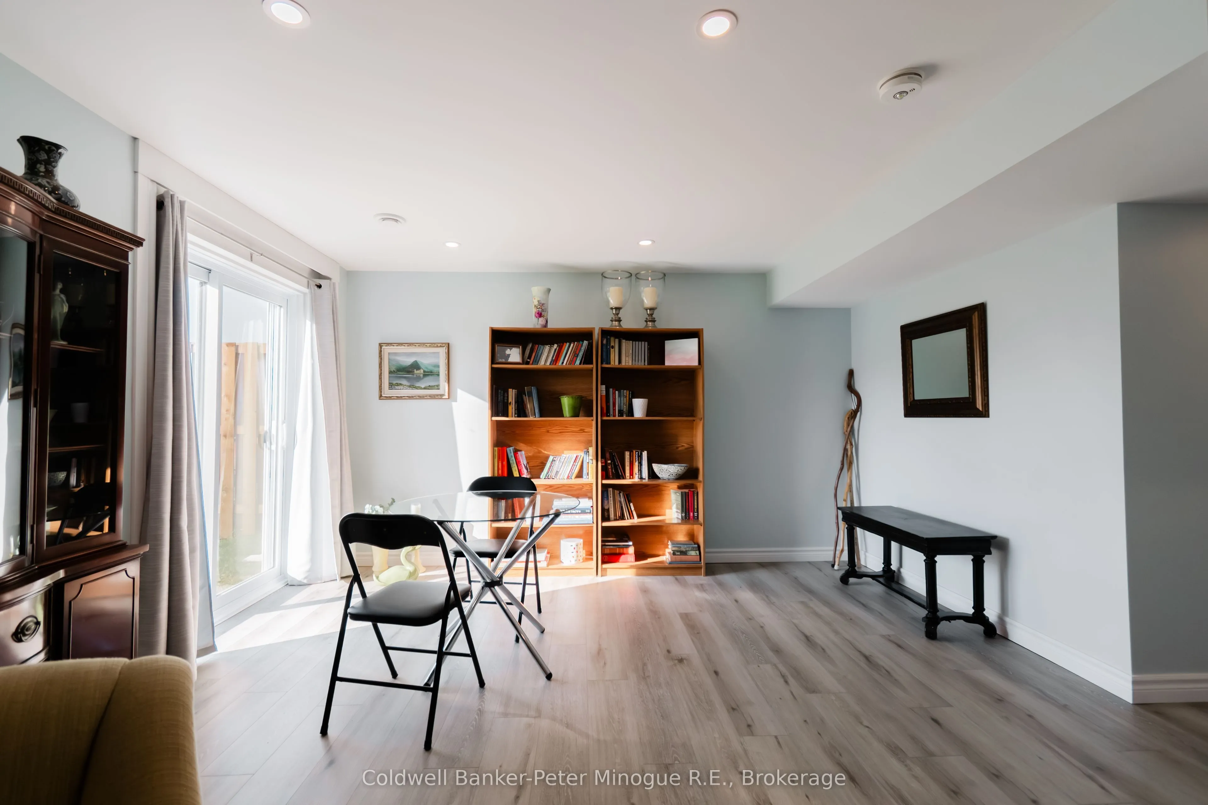 15 Frank Court