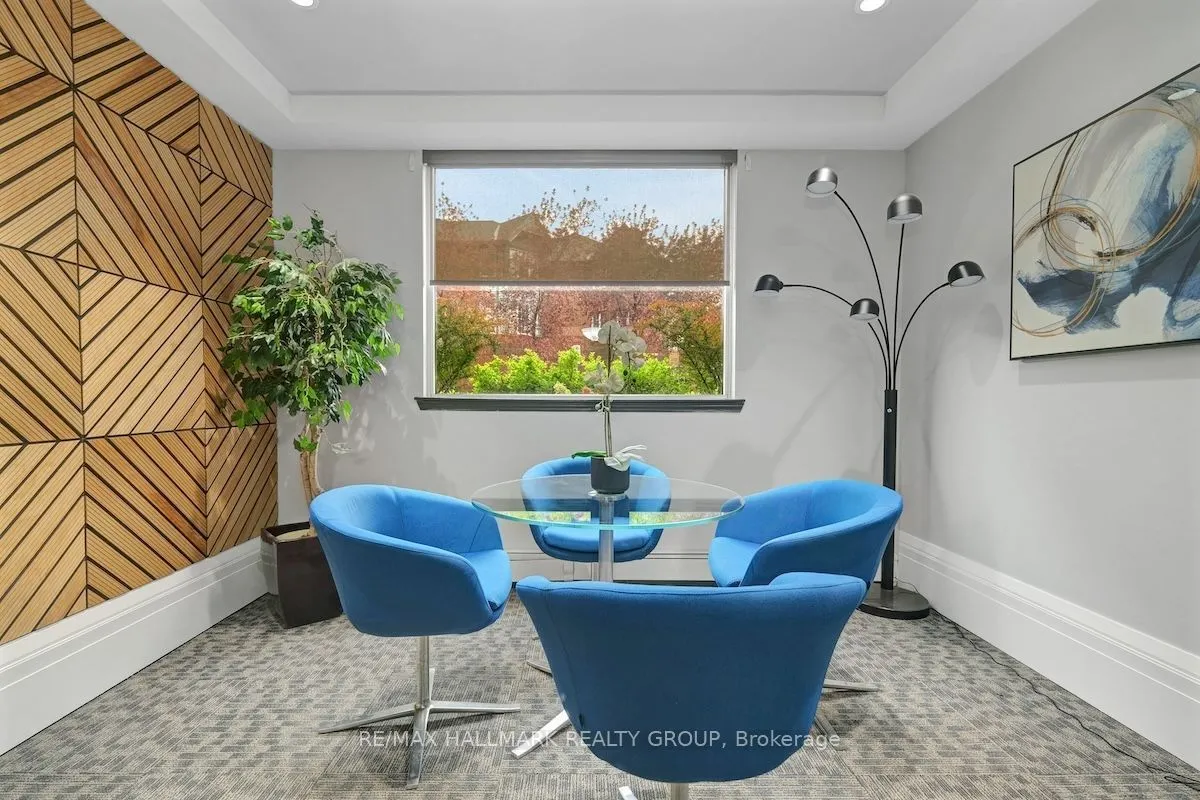 429 Somerset Street W, #802