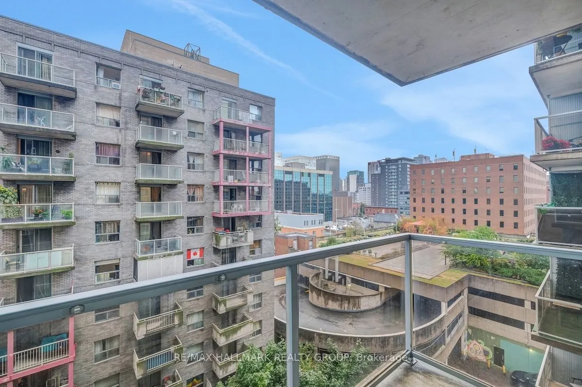 429 Somerset Street W, #802