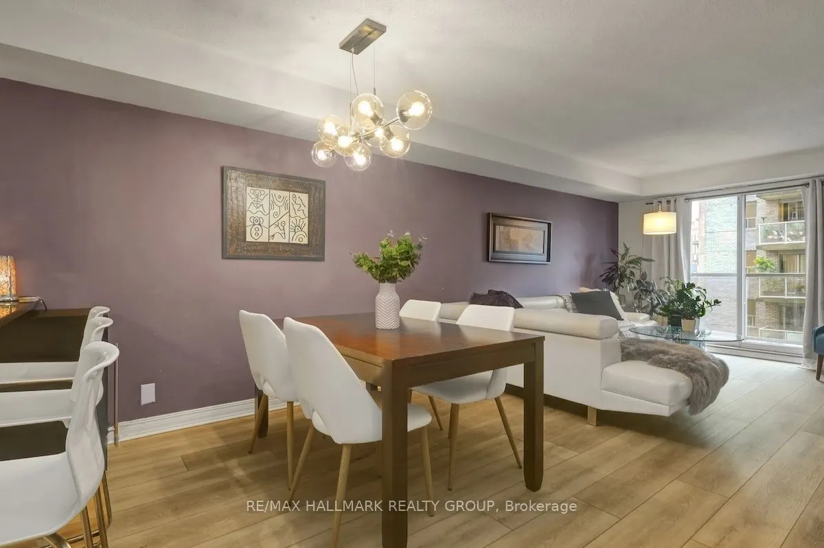 429 Somerset Street W, #802