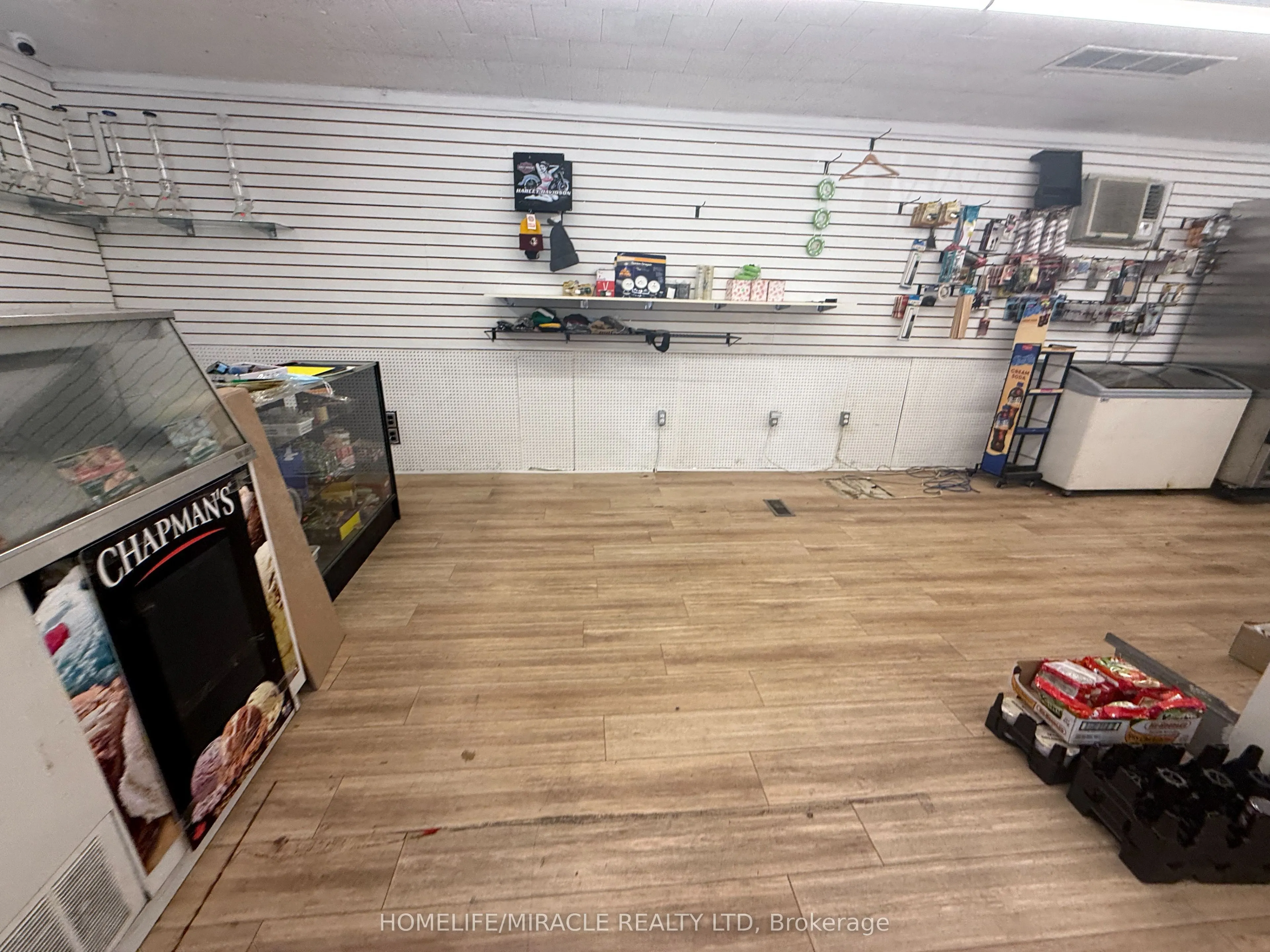 124 Hoffman Street