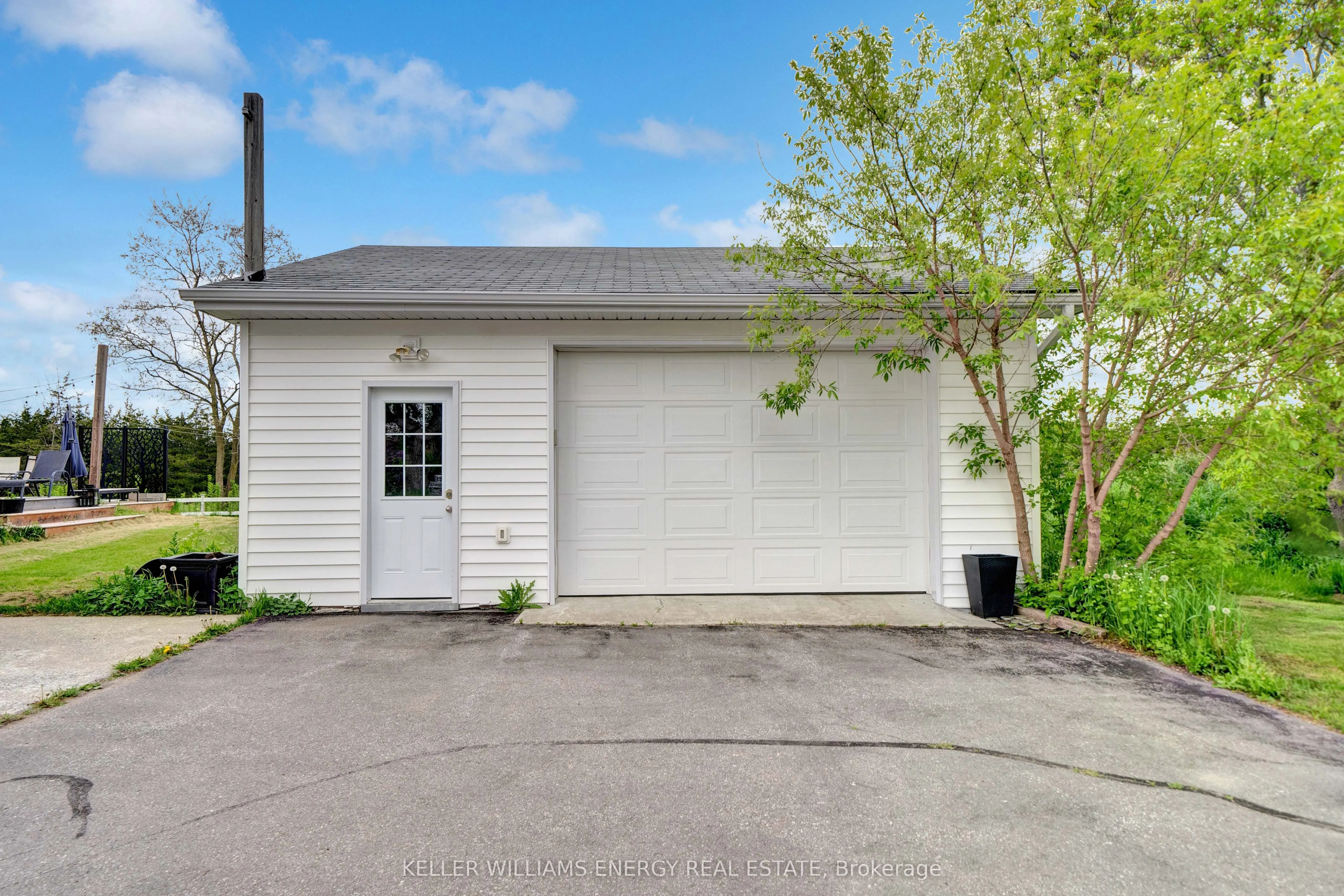 1727 County 14 Road